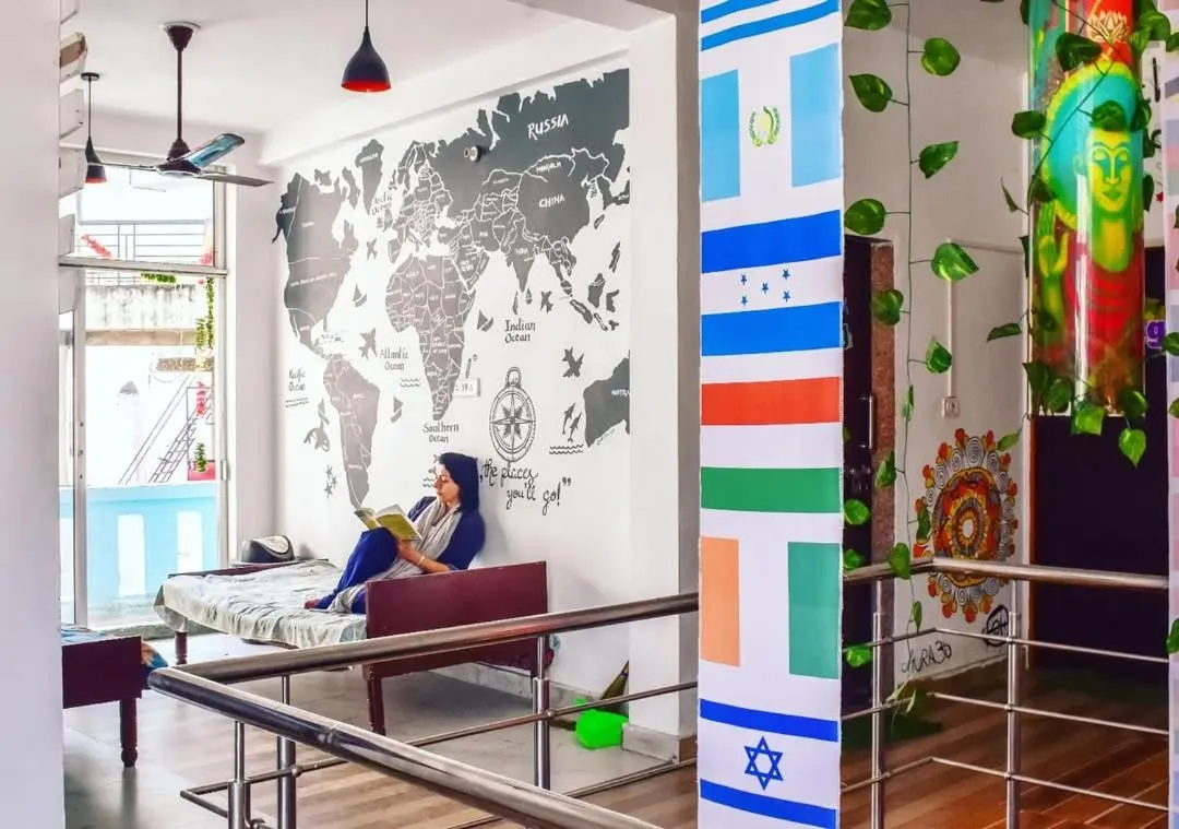 Living room in Skyard Hostel Rishikesh Laxman Jhula