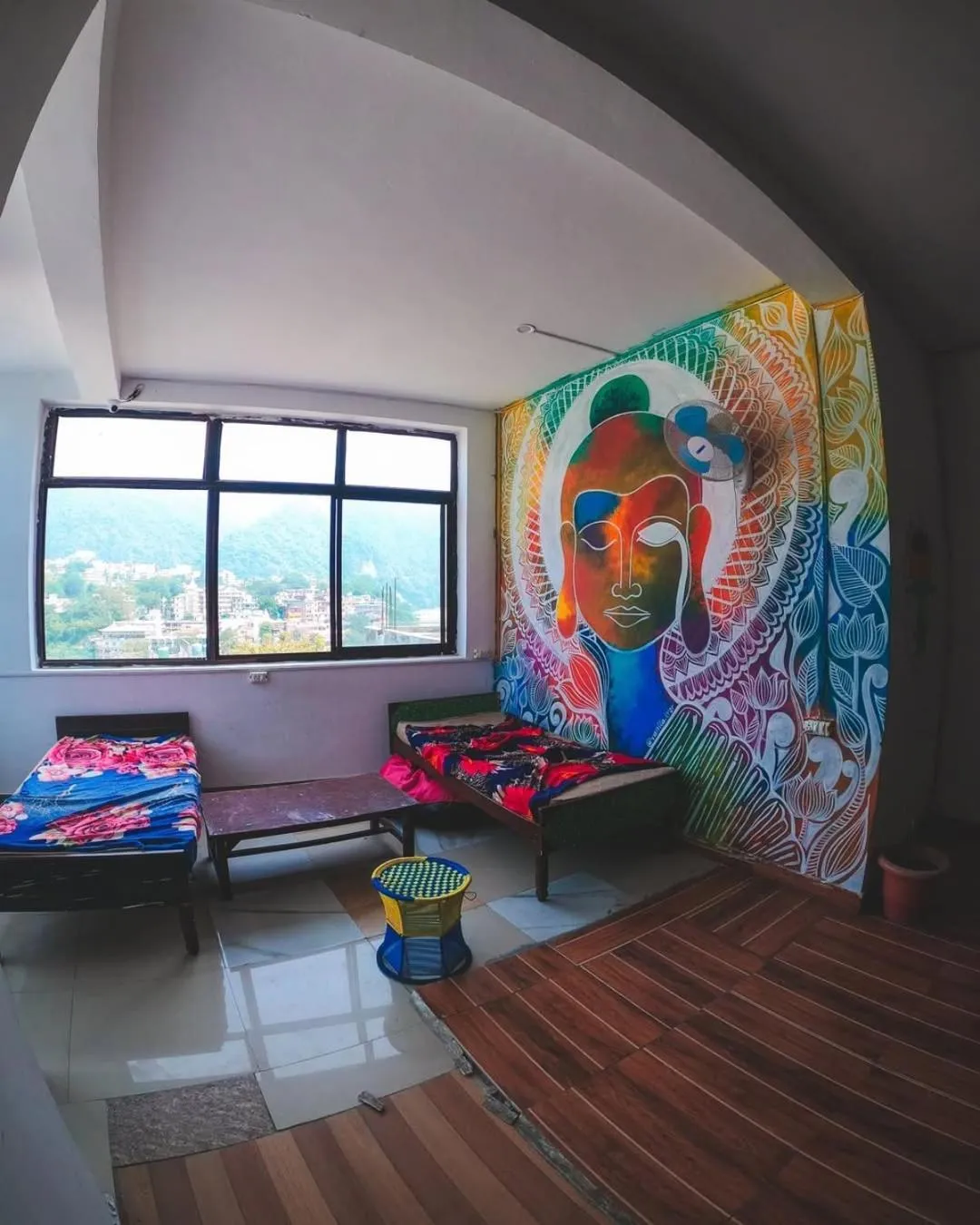 Living room in Skyard Hostel Rishikesh Laxman Jhula