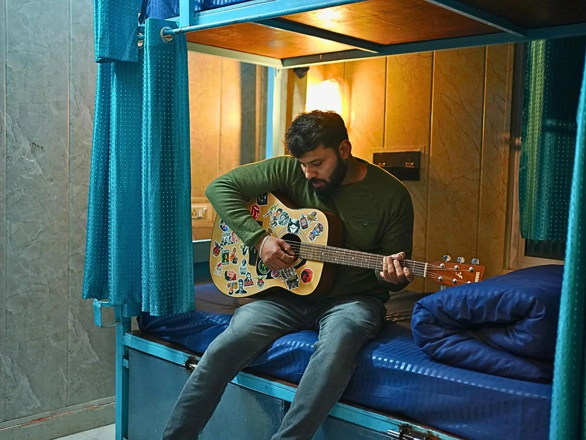 People in Skyard Hostel Rishikesh Laxman Jhula