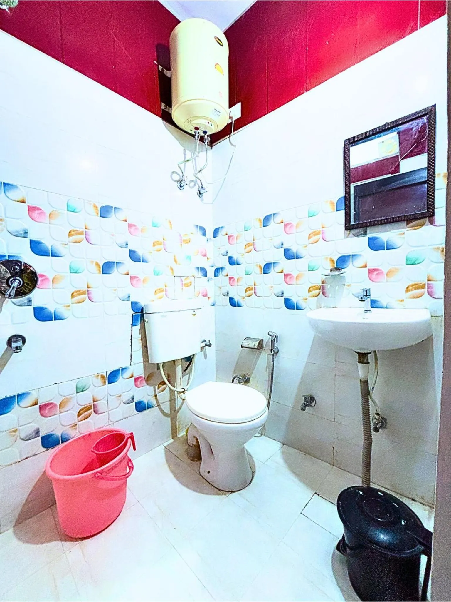 Skyard Hostel Rishikesh Laxman Jhula