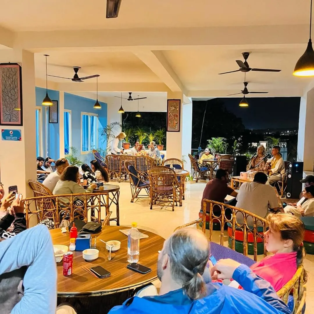 Restaurant/places to eat in Skyard Hostel Rishikesh Laxman Jhula