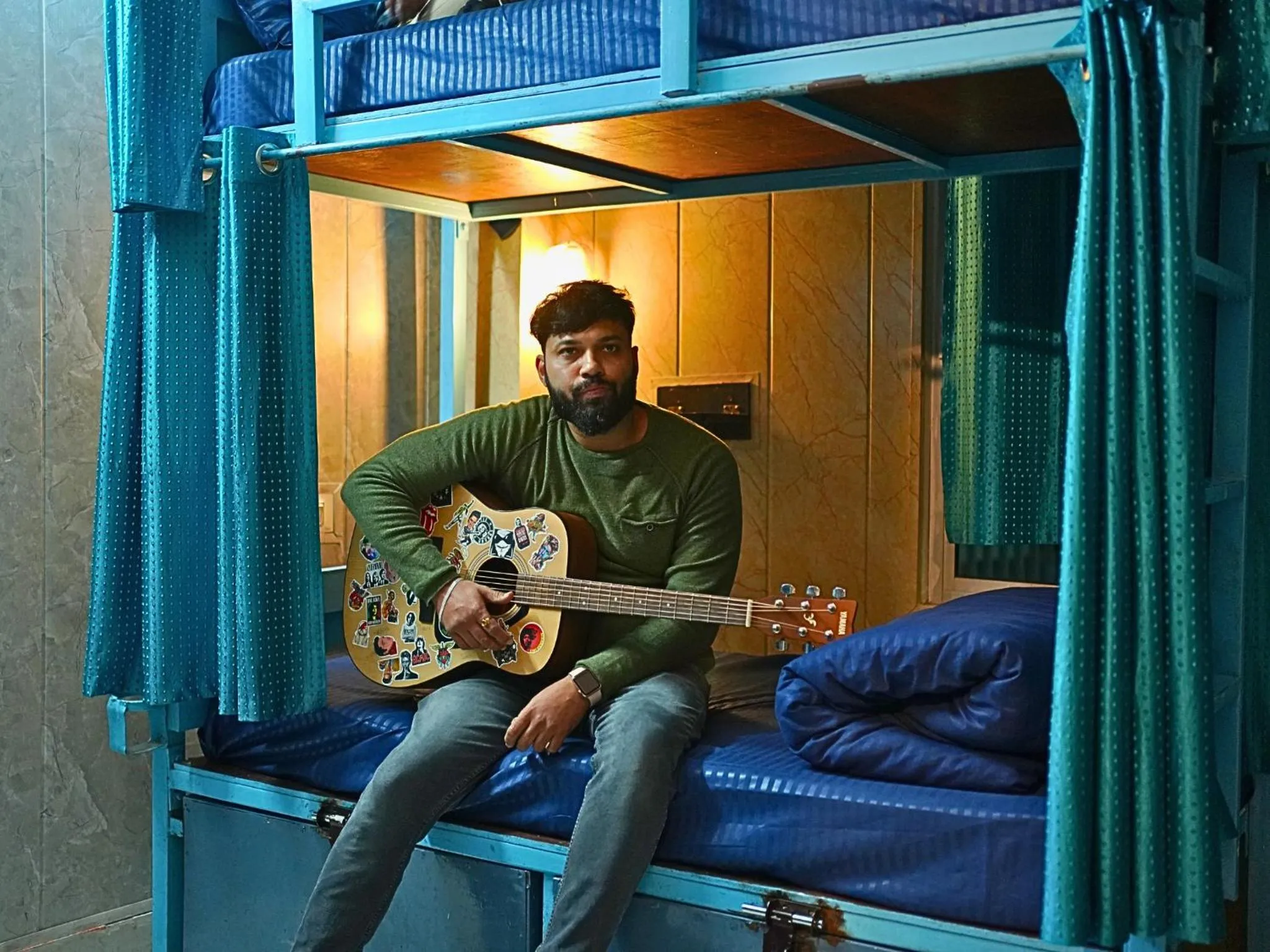 Living room in Skyard Hostel Rishikesh Laxman Jhula