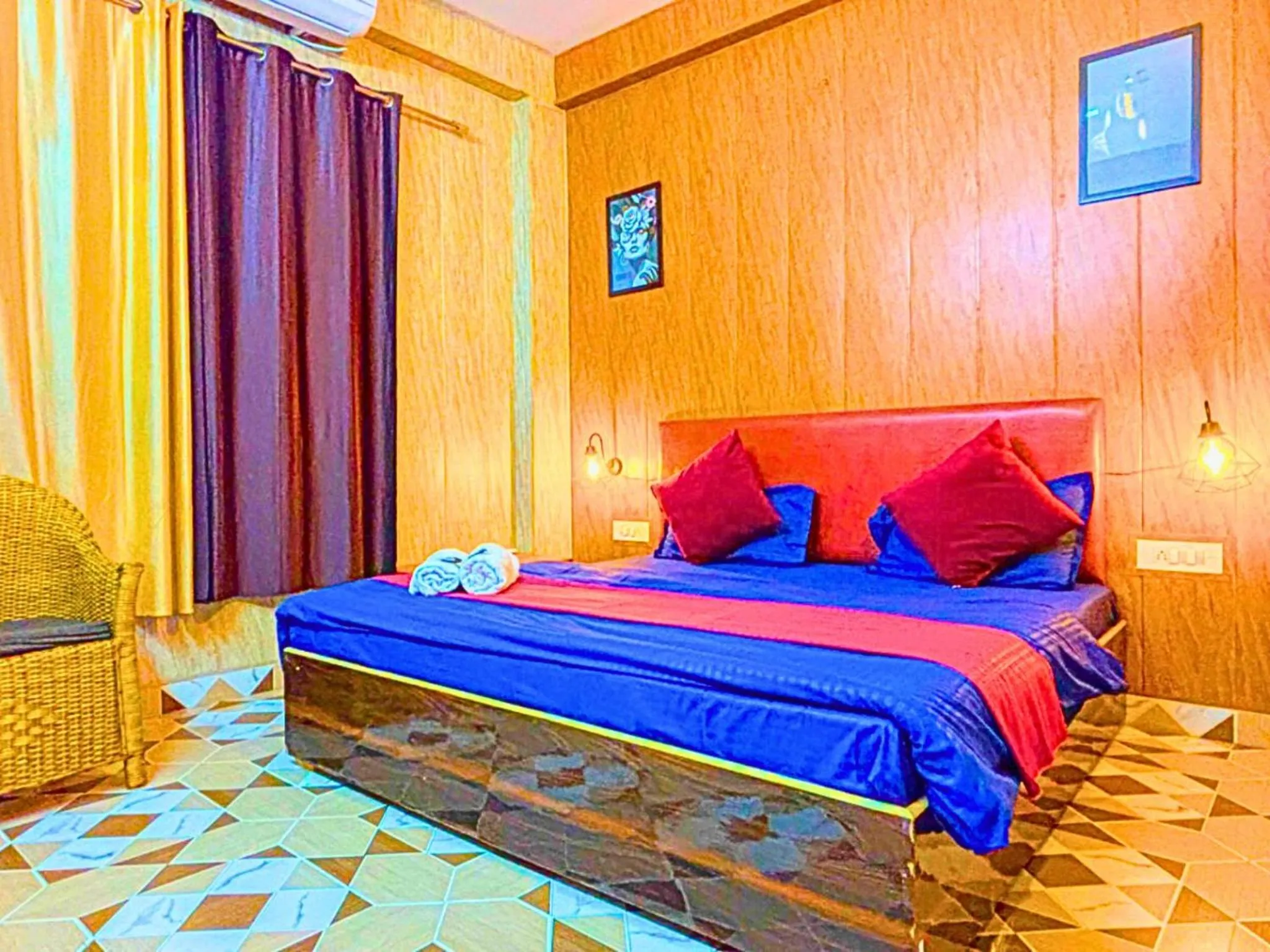 Bed in Skyard Hostel Rishikesh Laxman Jhula