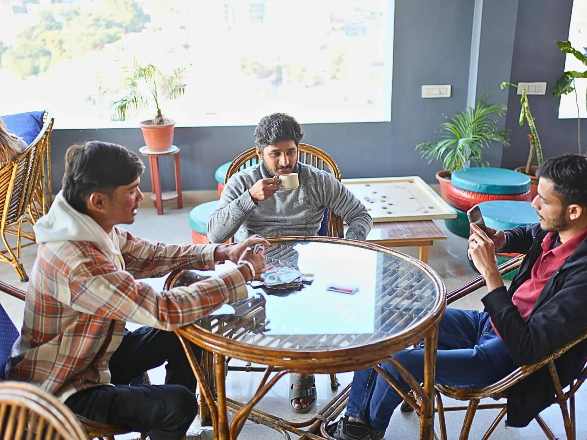 Restaurant/places to eat in Skyard Hostel Rishikesh Laxman Jhula