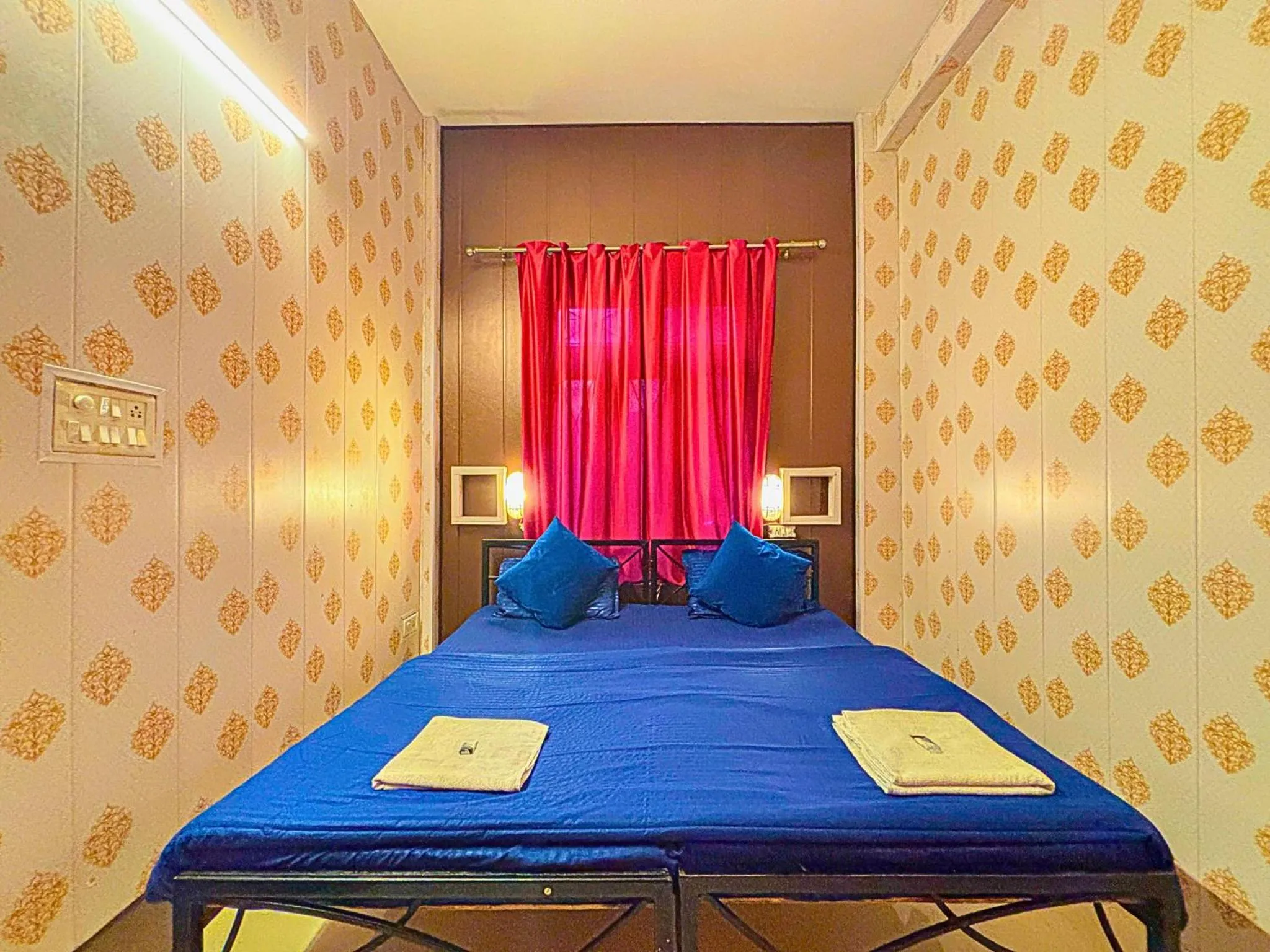 Bed in Skyard Hostel Rishikesh Laxman Jhula