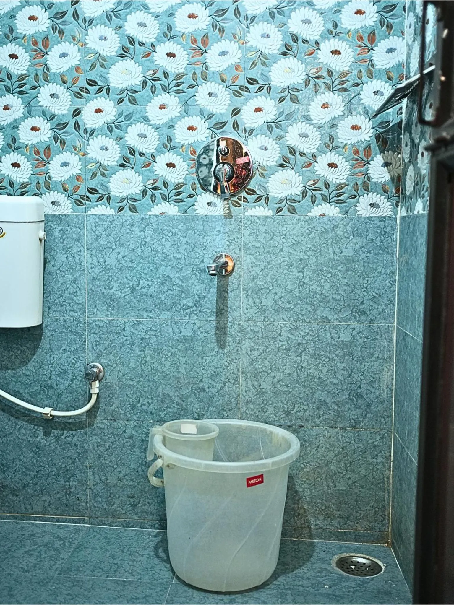 Skyard Hostel Rishikesh Laxman Jhula