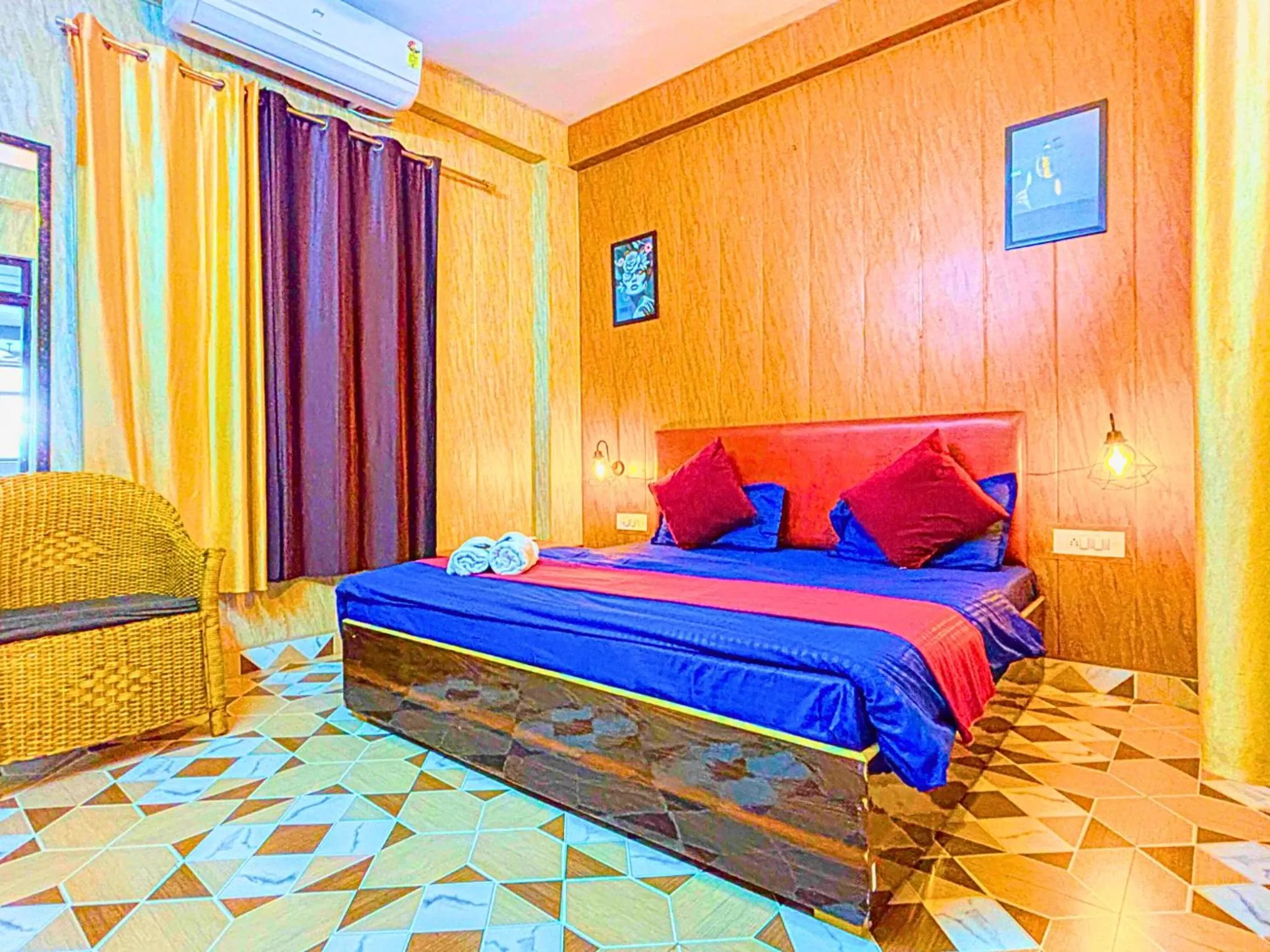 Bed in Skyard Hostel Rishikesh Laxman Jhula