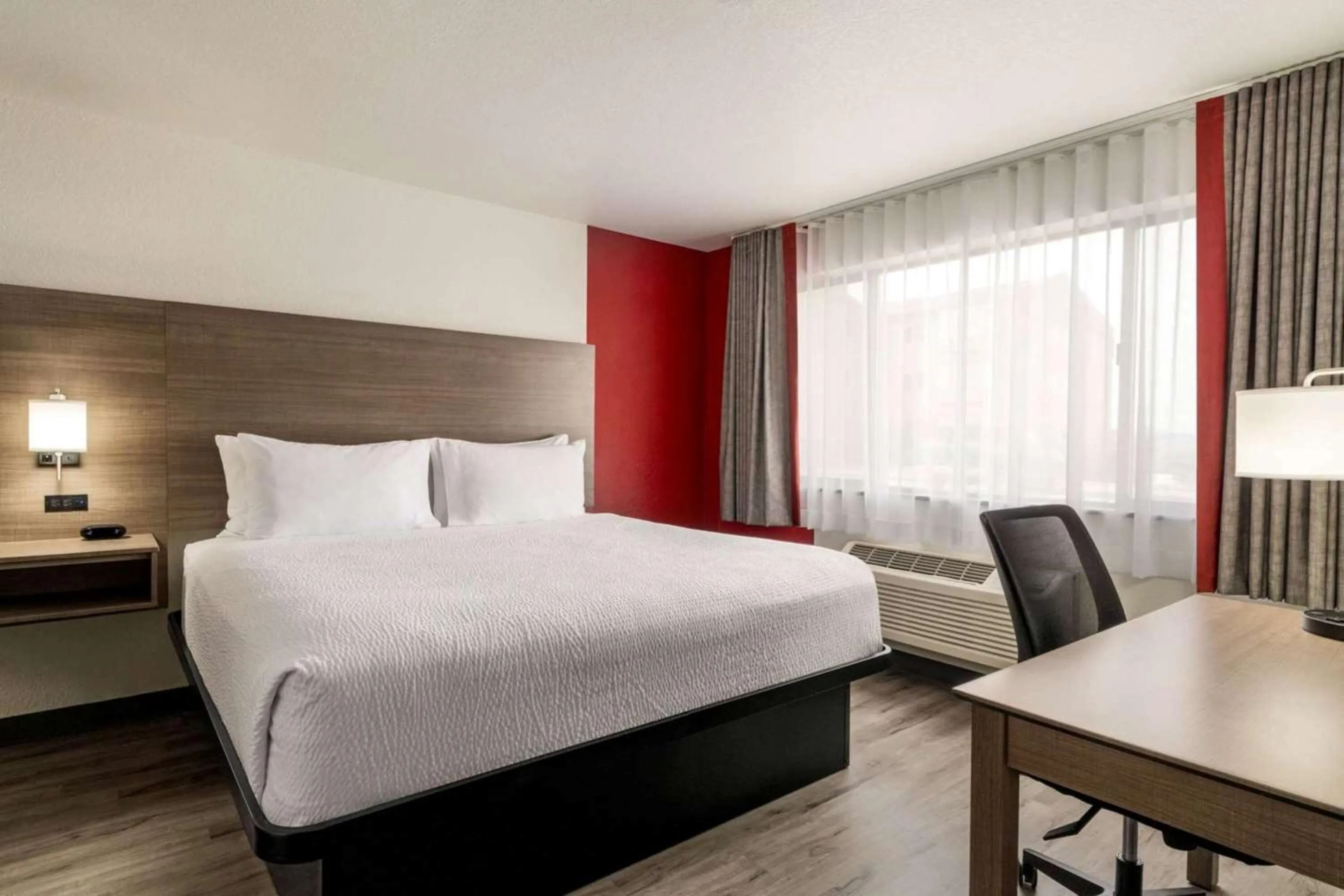 Bedroom, Bed in Best Western Helena - Capitol Hotel