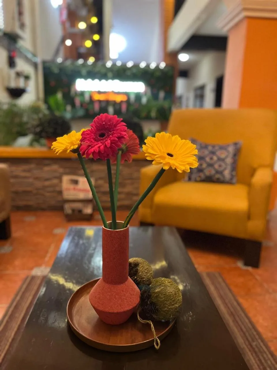 Living room in Hotel del Carmen, en el Centro- DESAYUNO Incluido !