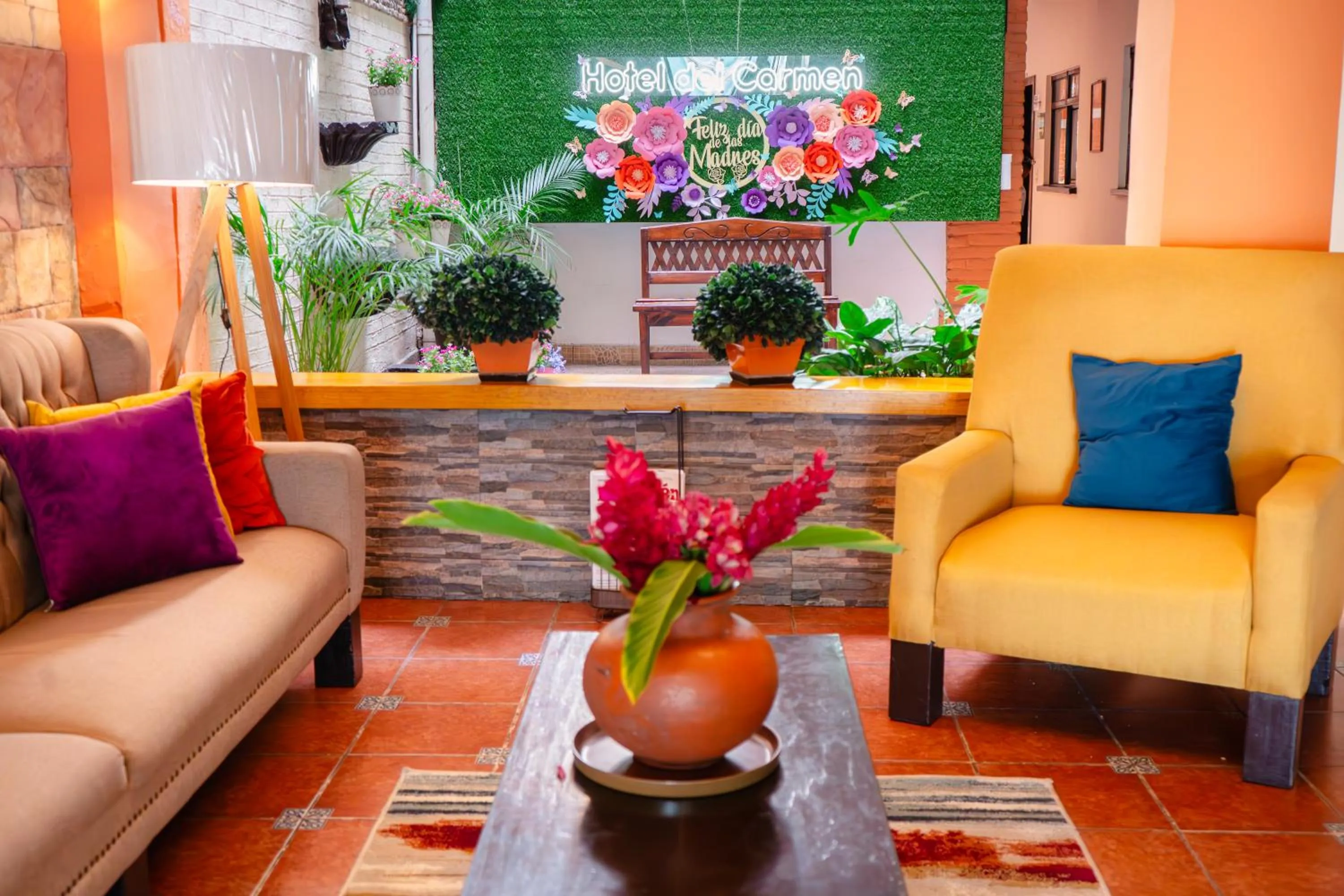 Hotel del Carmen, en el Centro- DESAYUNO Incluido !