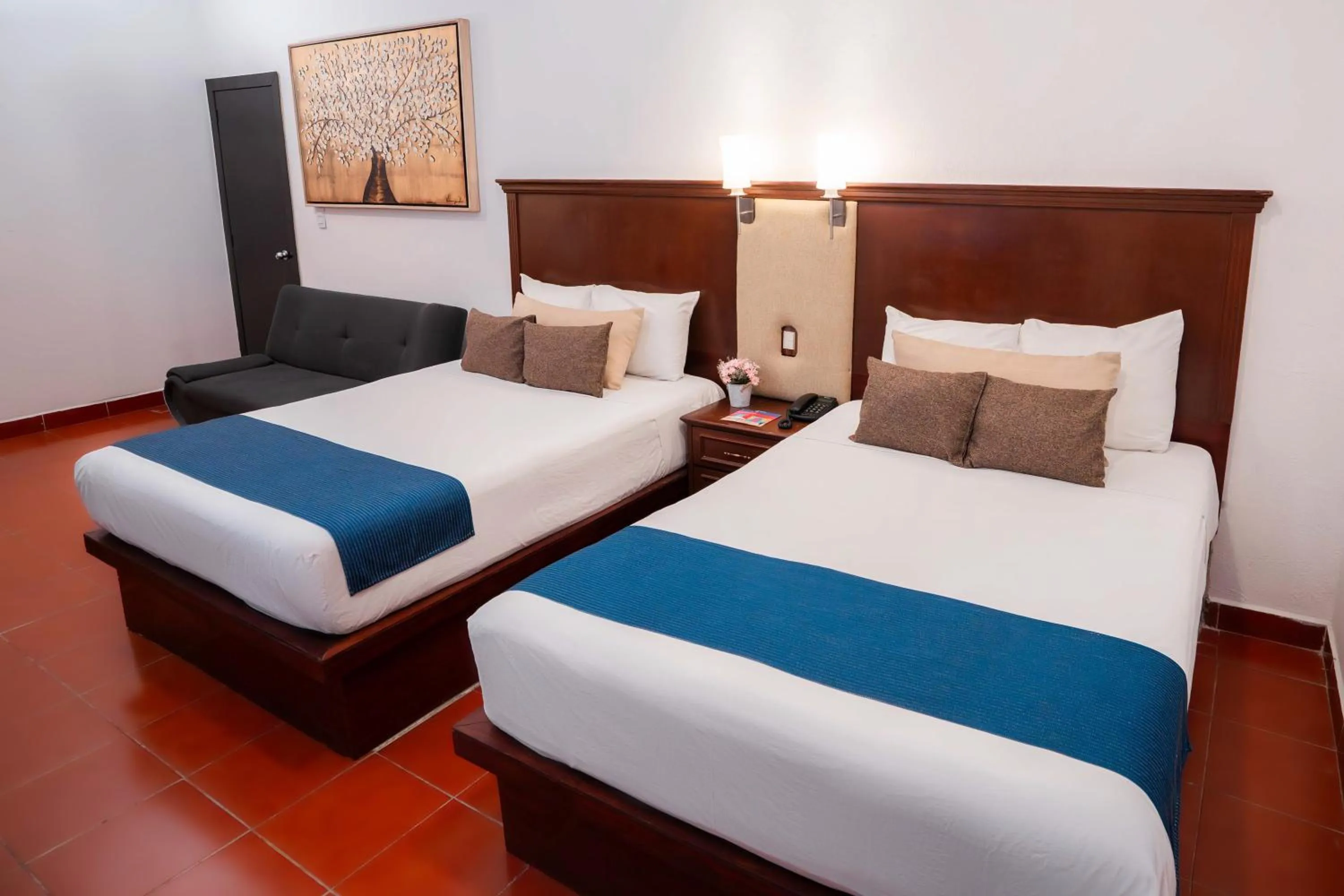 Bed in Hotel del Carmen, en el Centro- DESAYUNO Incluido !