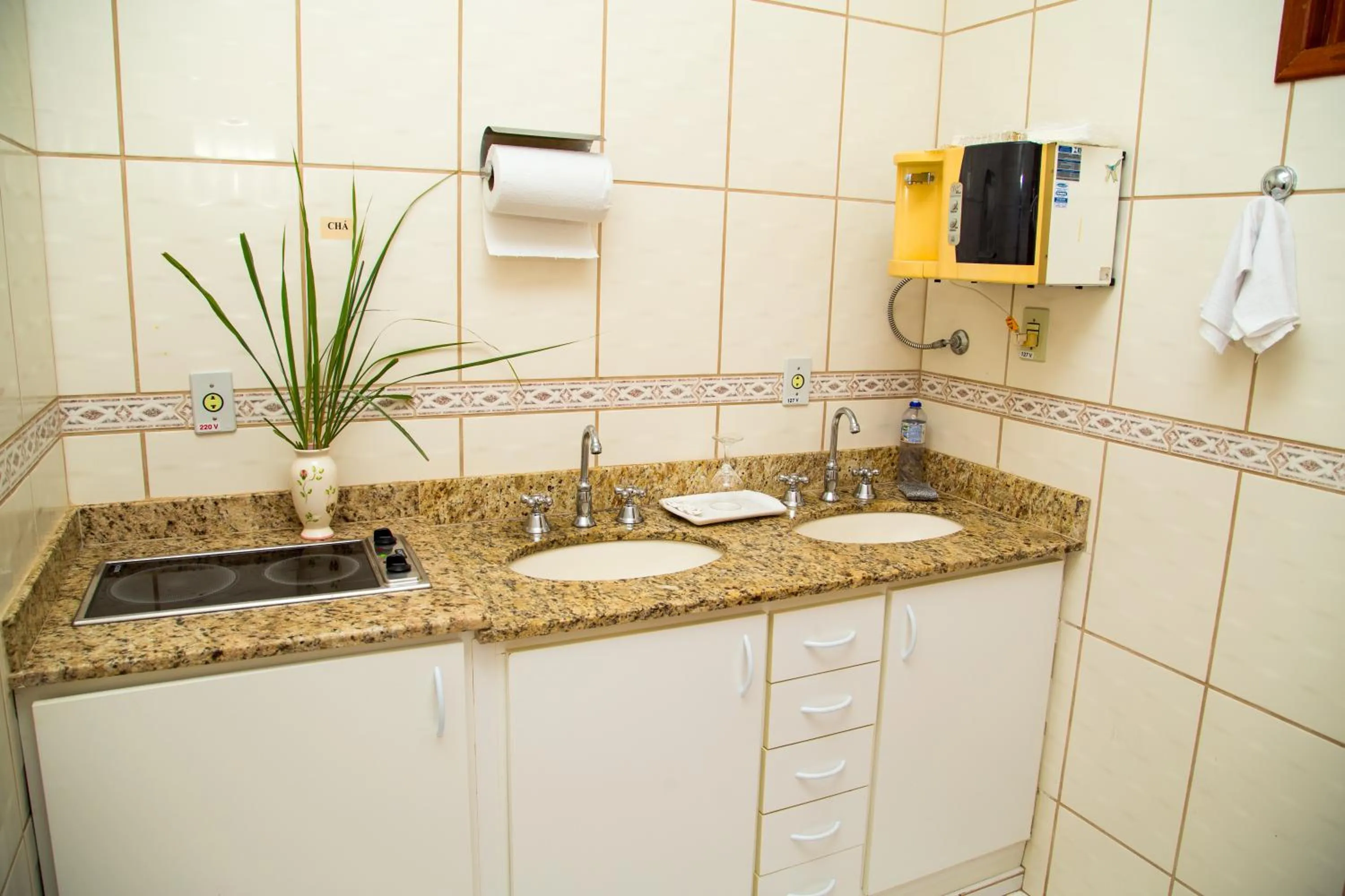 Kitchen or kitchenette in Chez Domaine Pousada Organica