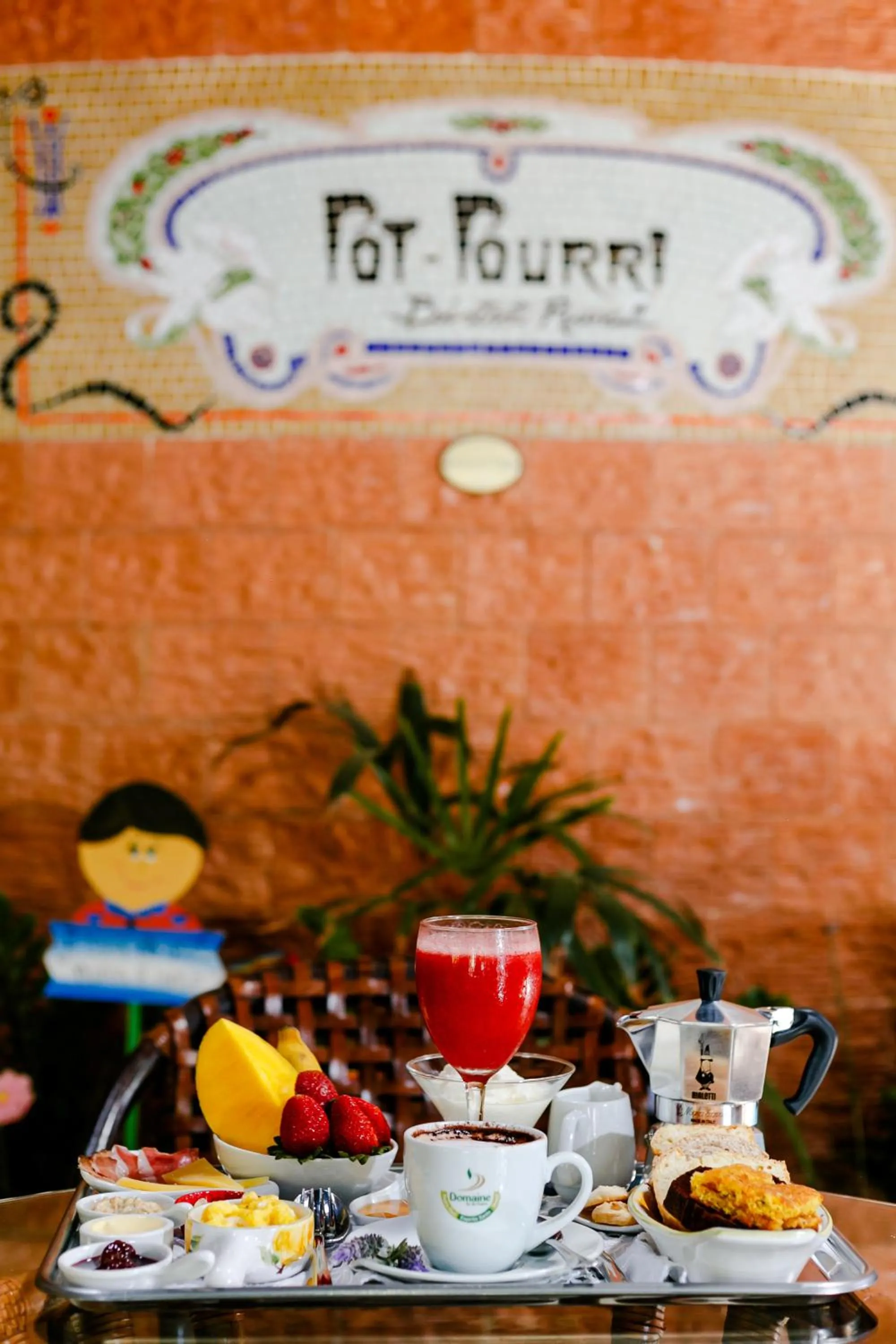 Restaurant/places to eat in Chez Domaine Pousada Organica