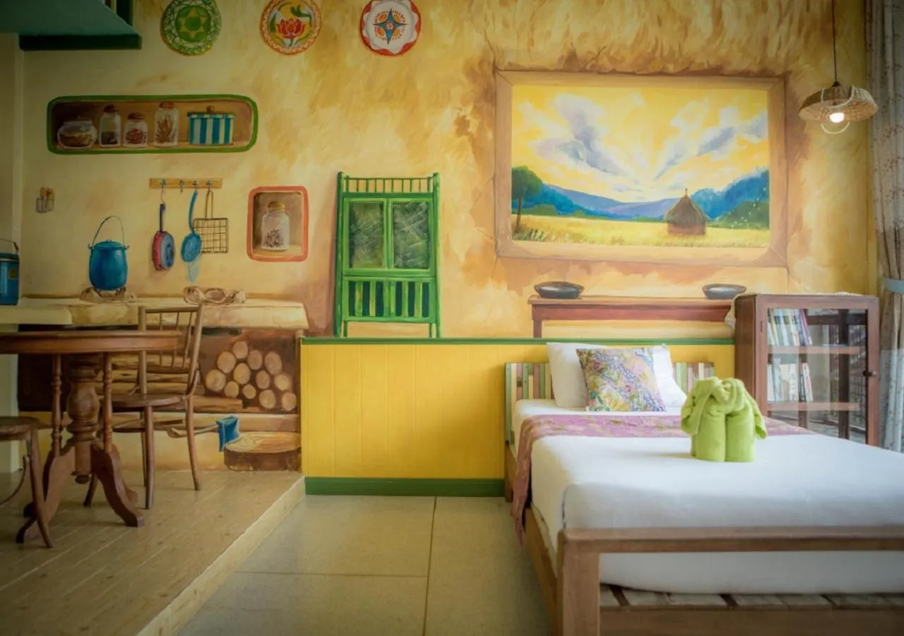 Photo of the whole room, Bed in Phranakorn-Nornlen