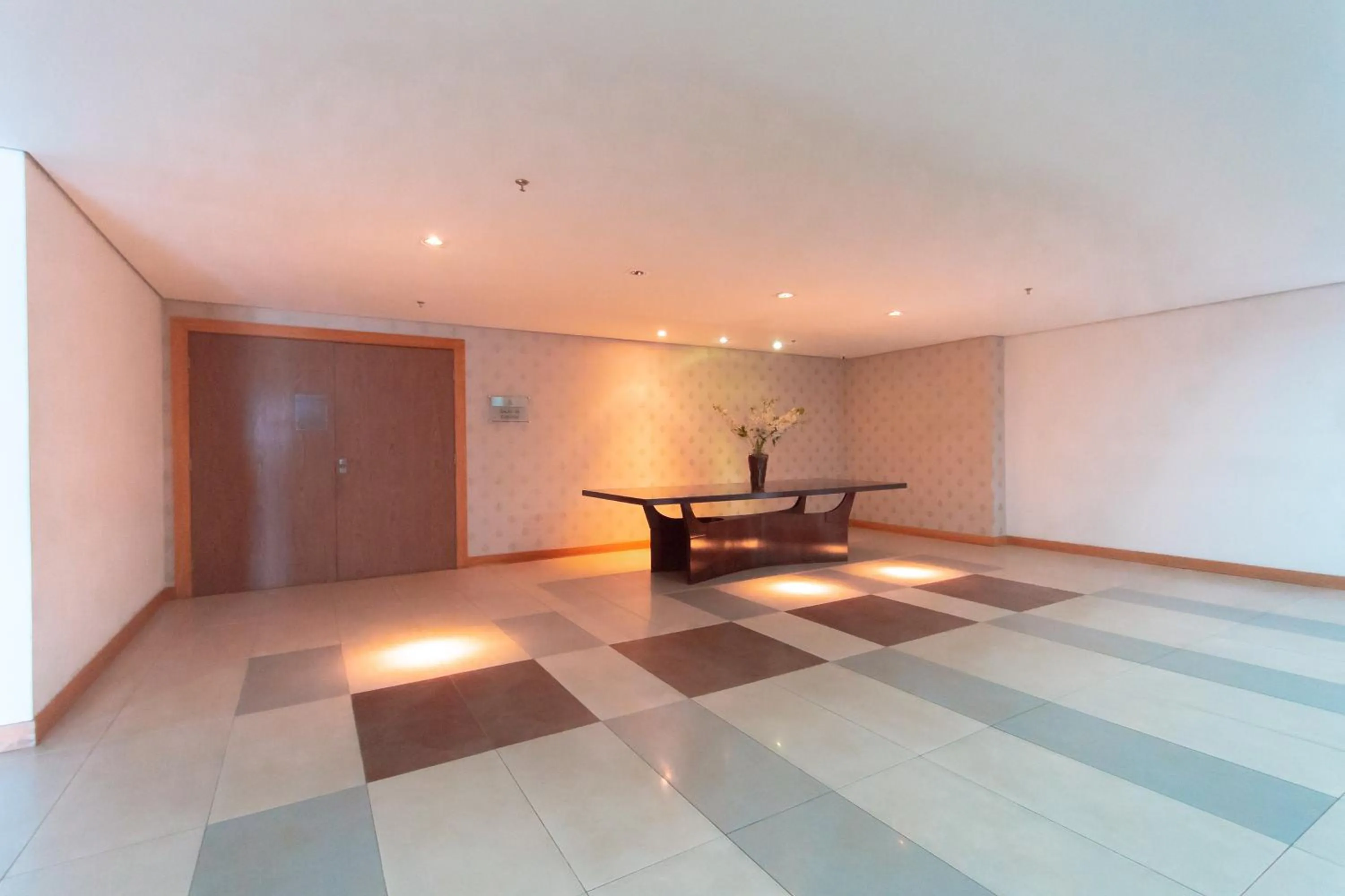 Seating area in Salvador Business & Flat by Avectur