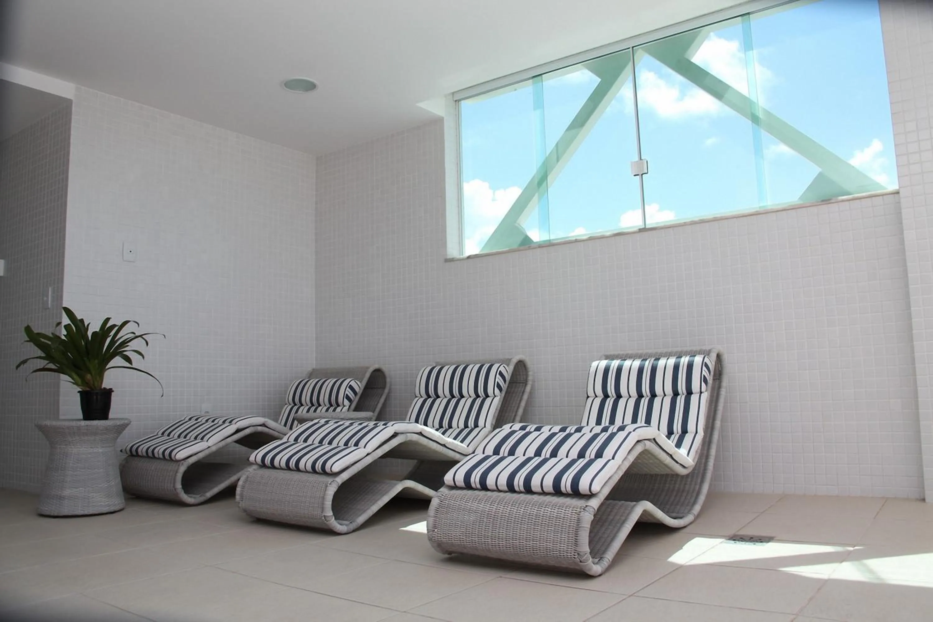 sunbed in Salvador Business & Flat by Avectur