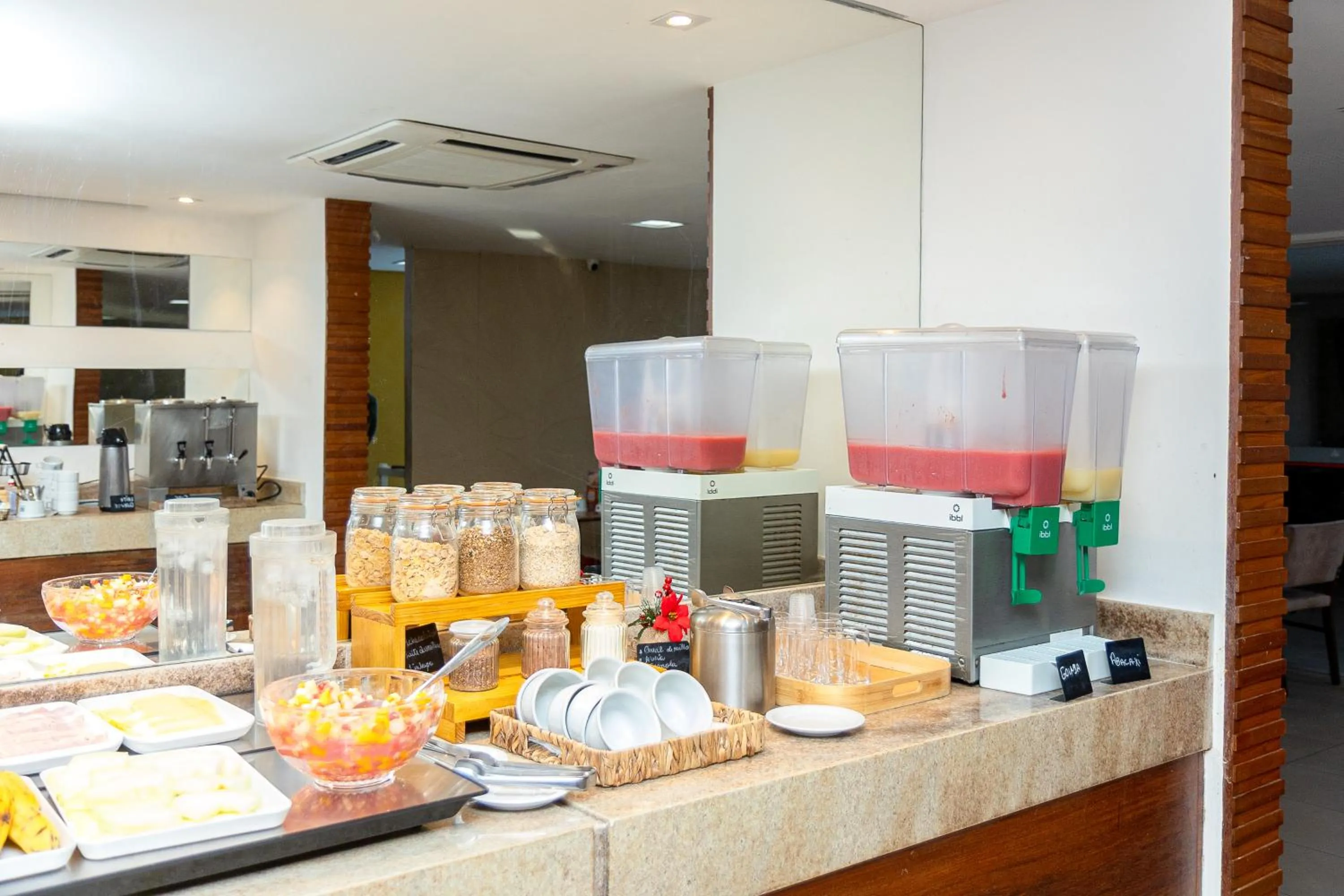 Food and drinks in Salvador Business & Flat by Avectur