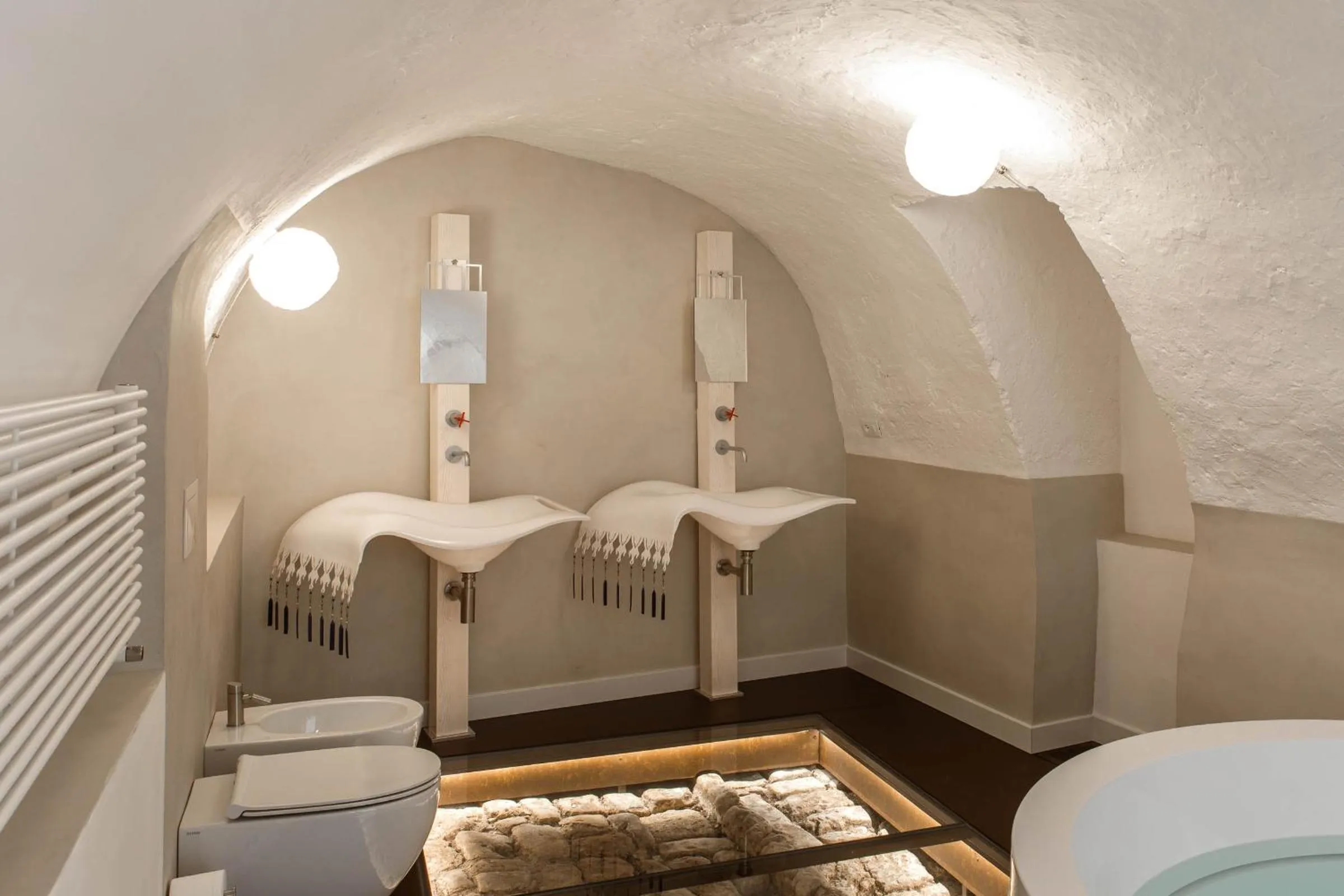 Hot Tub, Bed in Il Sogno delle Benedettine