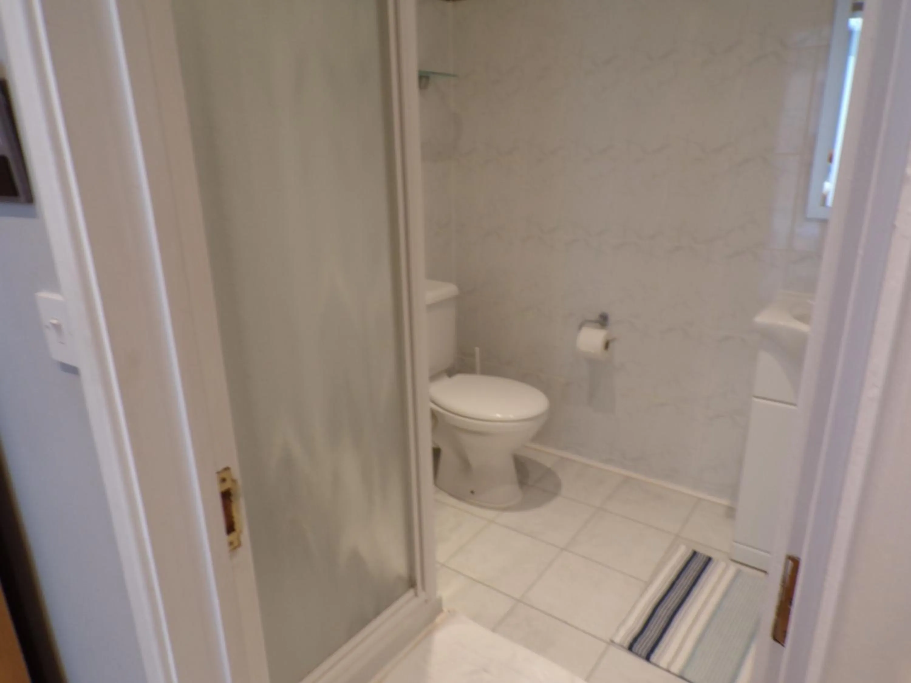 Shower in Coast 77 B&B