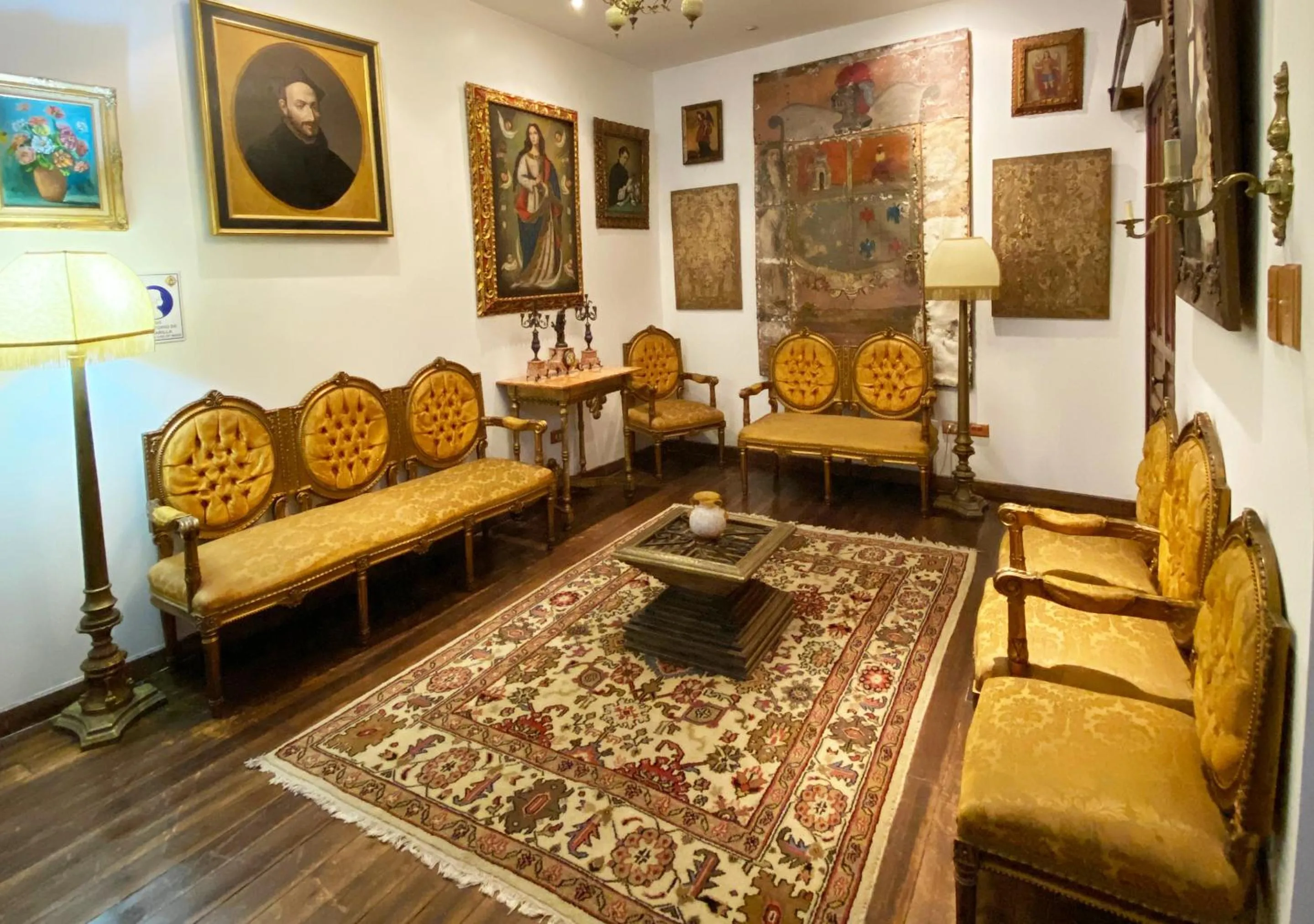 Lobby or reception in Hotel Boutique Casa San Marcos