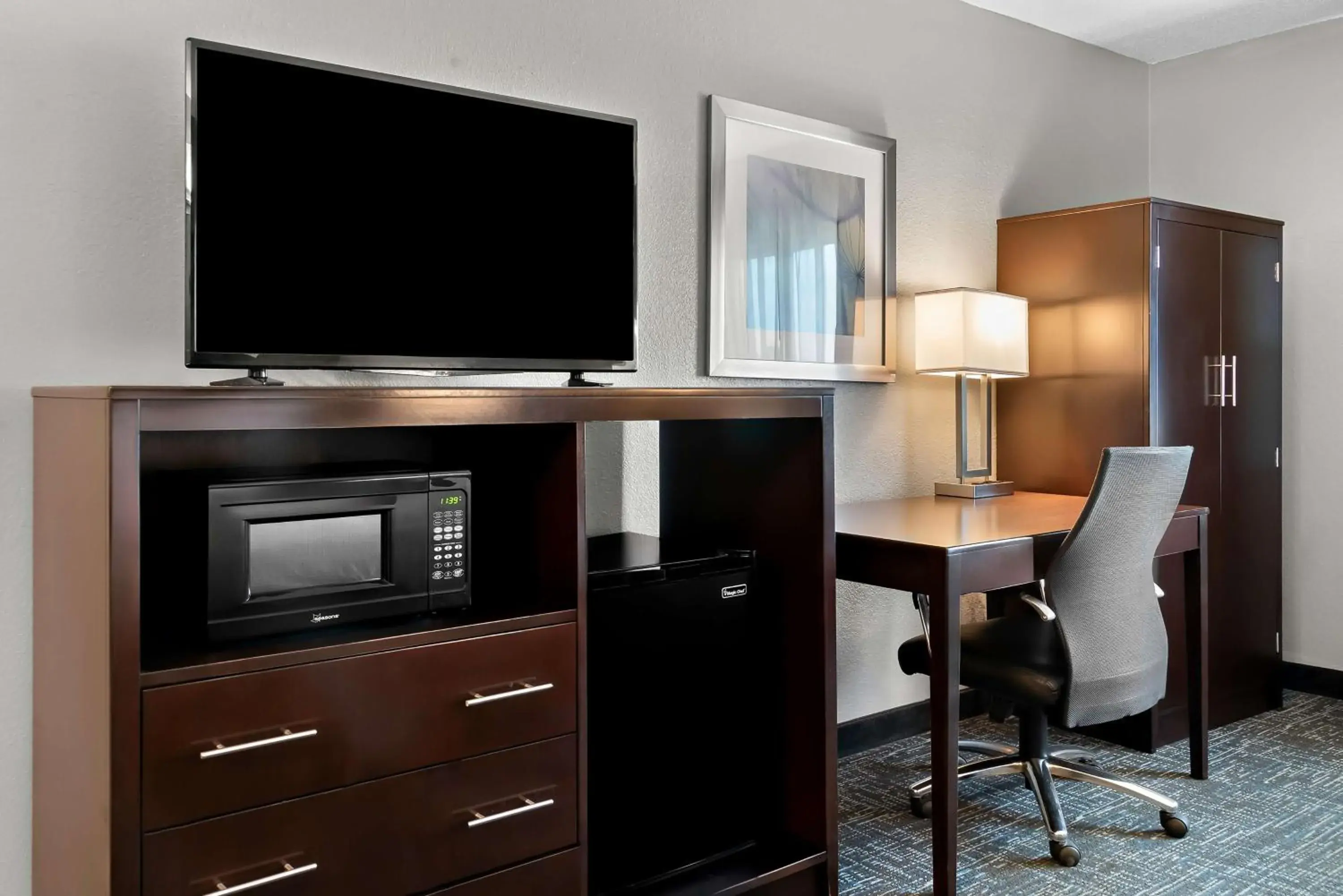 King Room in Best Western Plus Flint Airport Inn & Suites King Room in Best Western Plus Flint Airport Inn & Suites