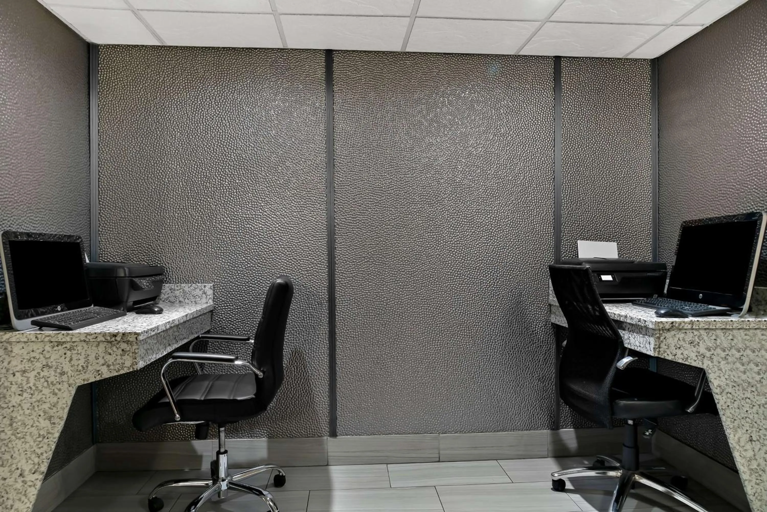 Business facilities in Best Western Plus Flint Airport Inn & Suites