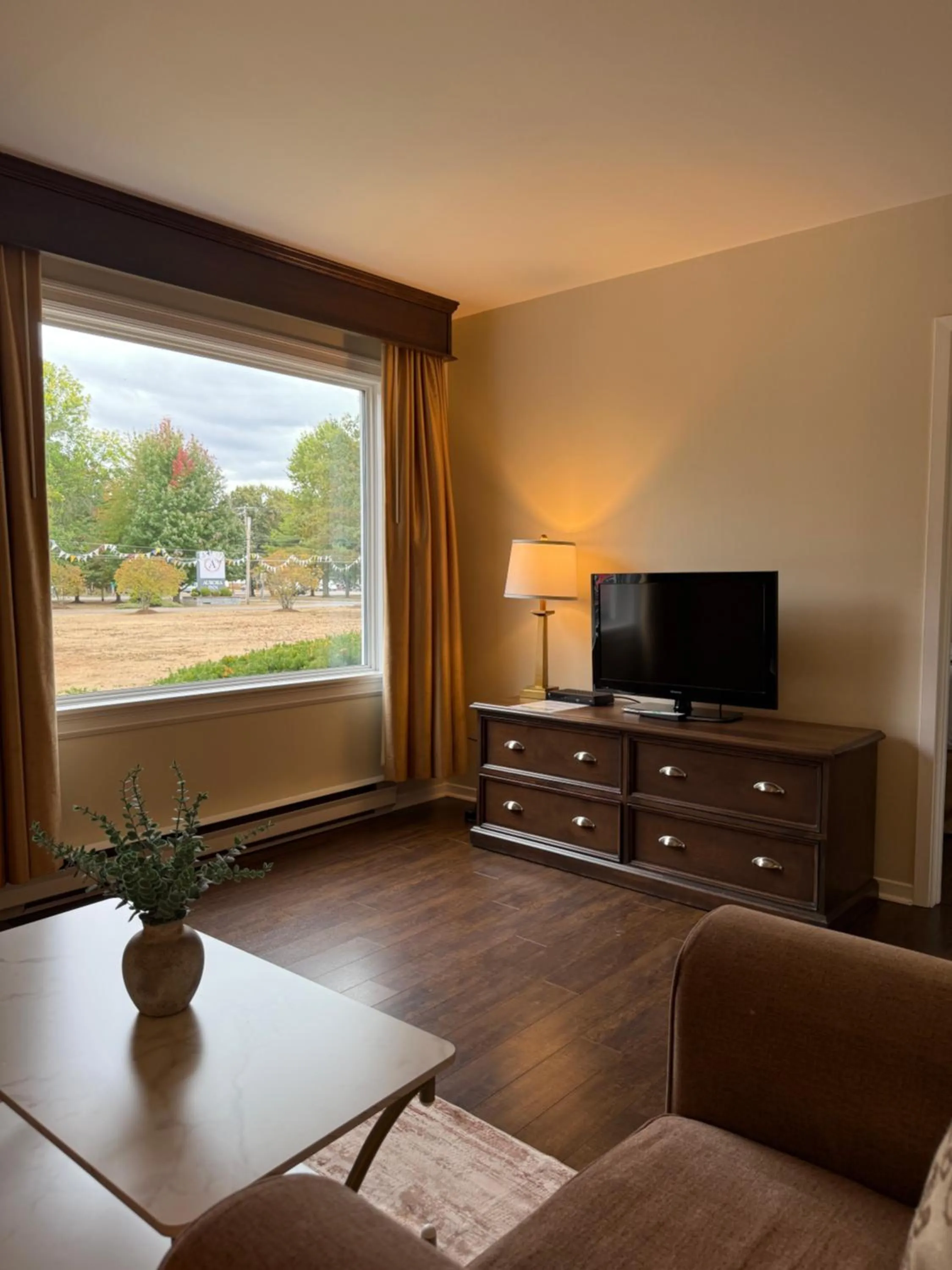 Living room in Aurora Inn