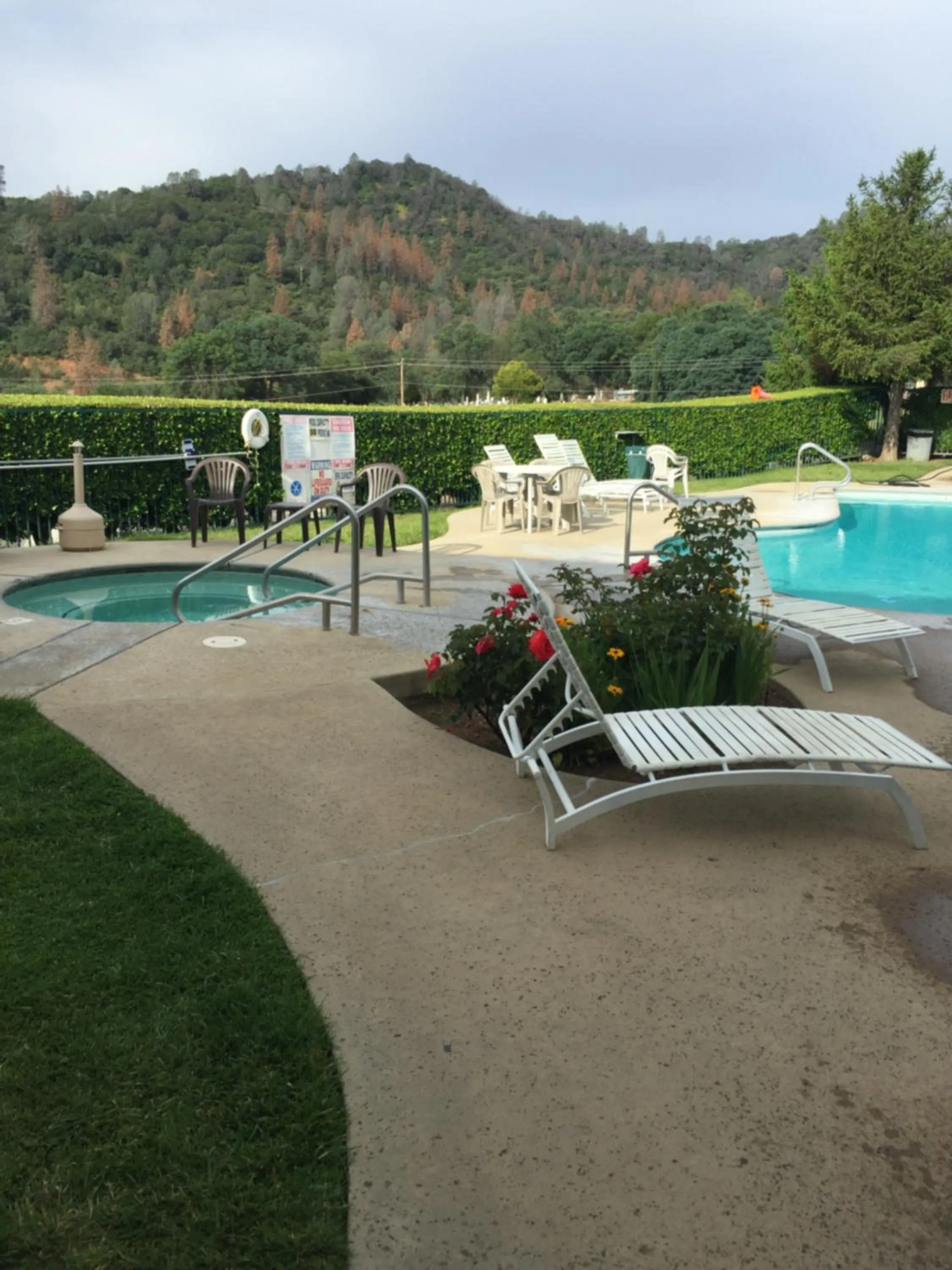 Hot Tub in Miners Inn