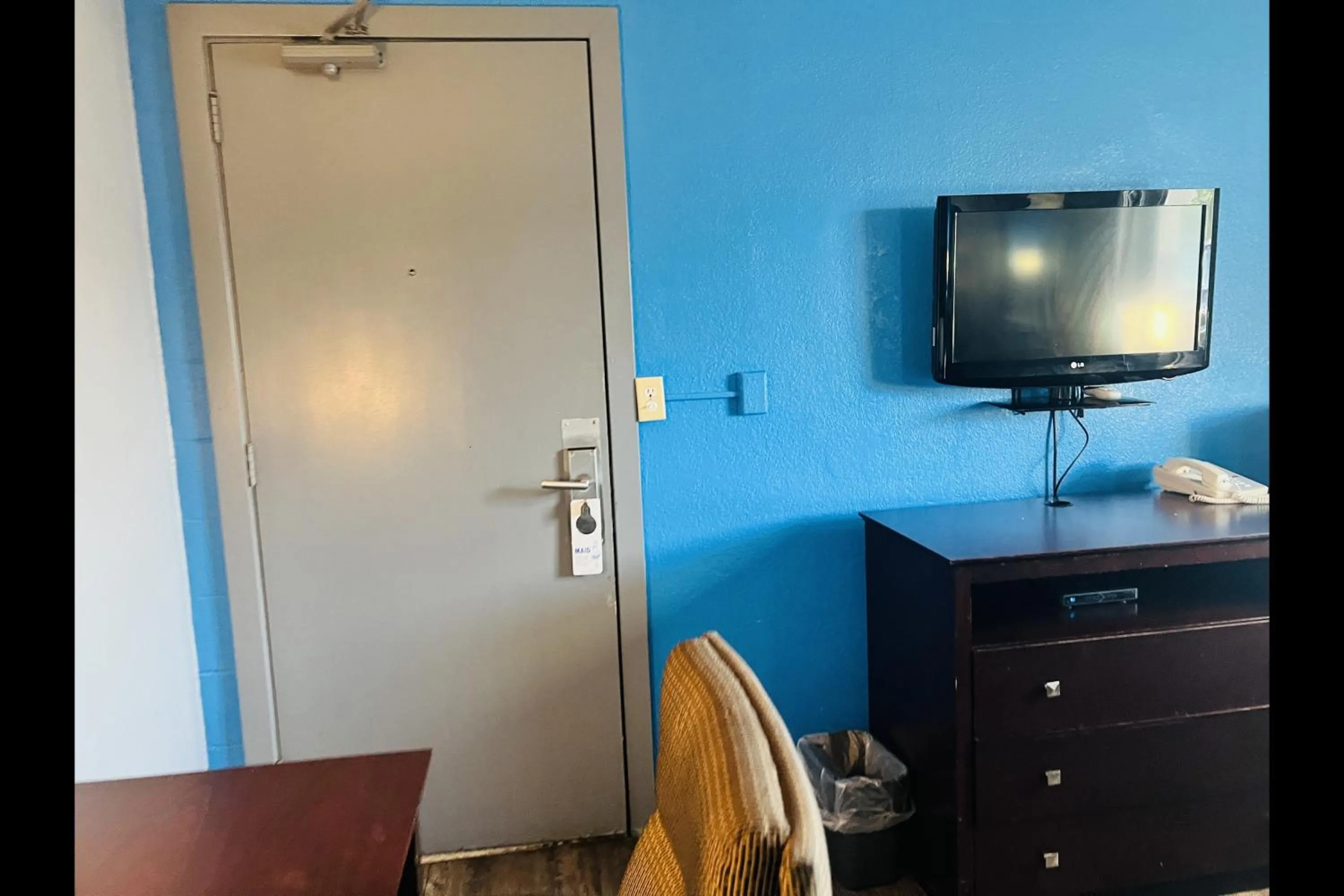 Bedroom in Executive Inn Owatonna Hwy 35