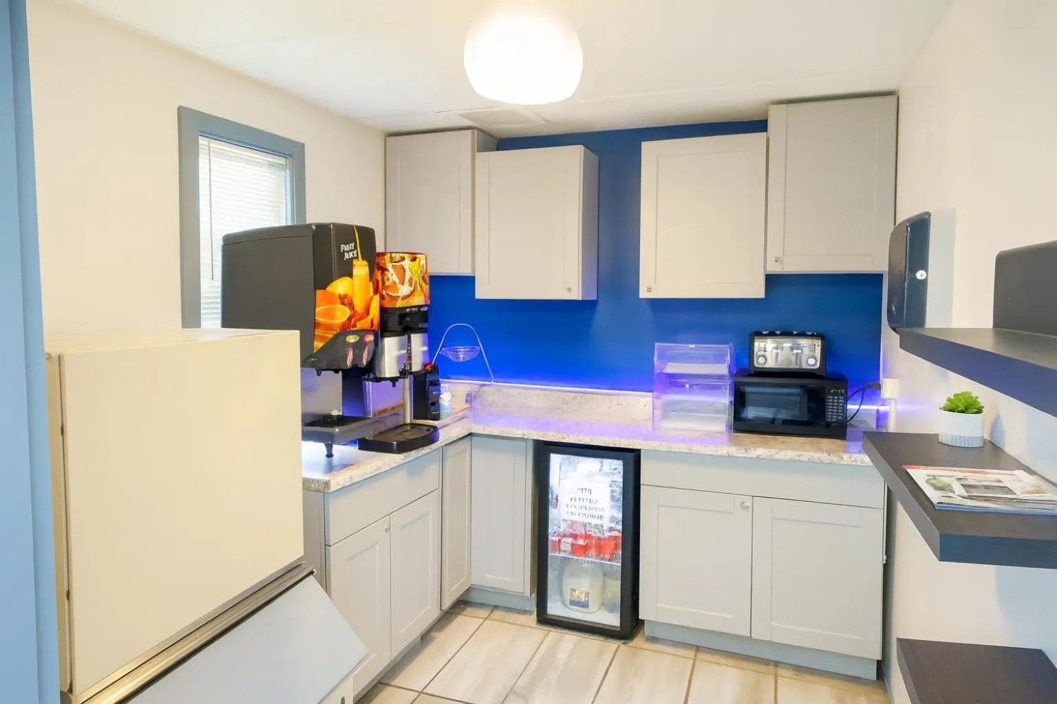 Breakfast in Executive Inn Owatonna Hwy 35