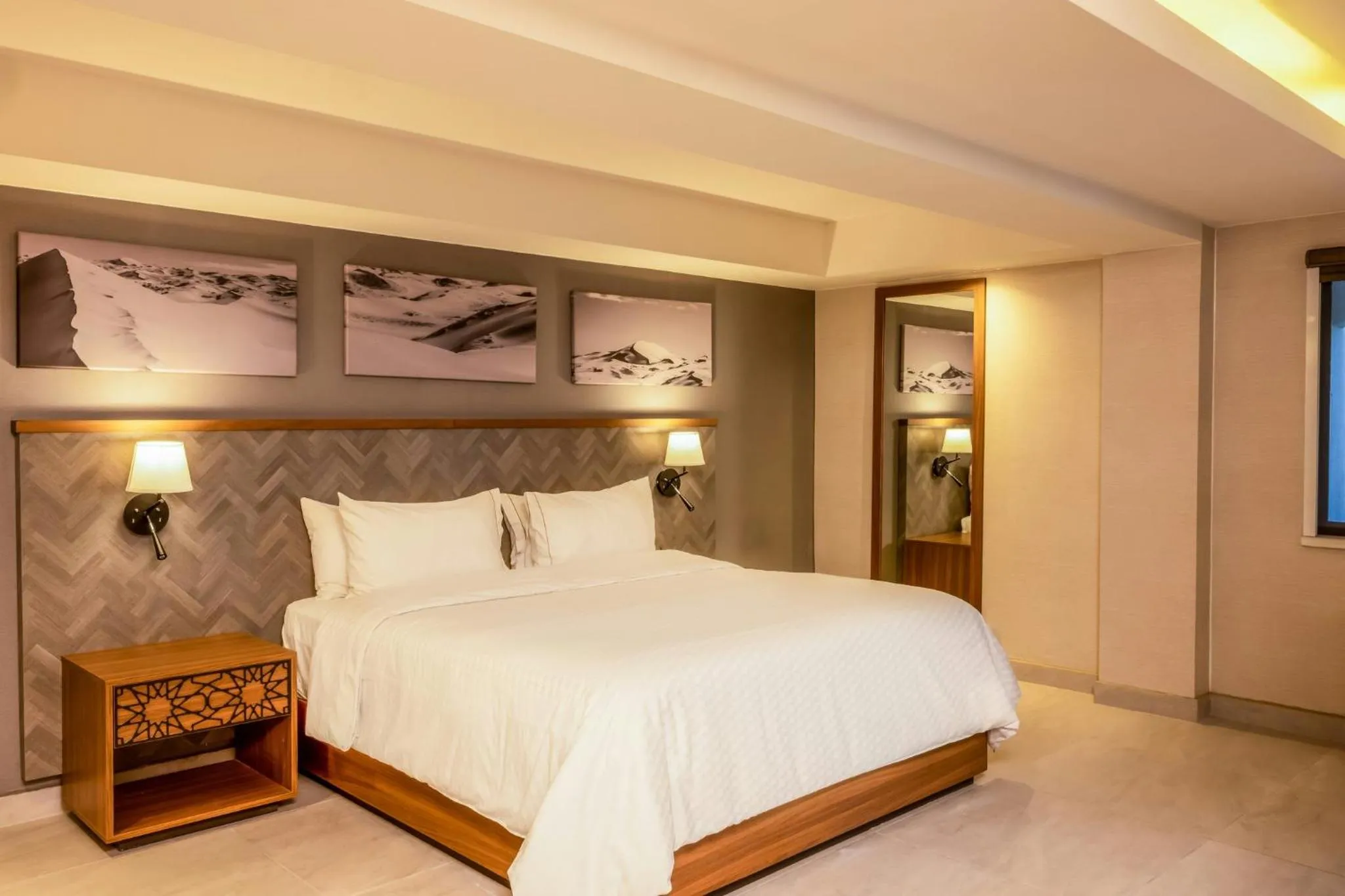 Photo of the whole room, Bed in Gamma Ciudad Juarez