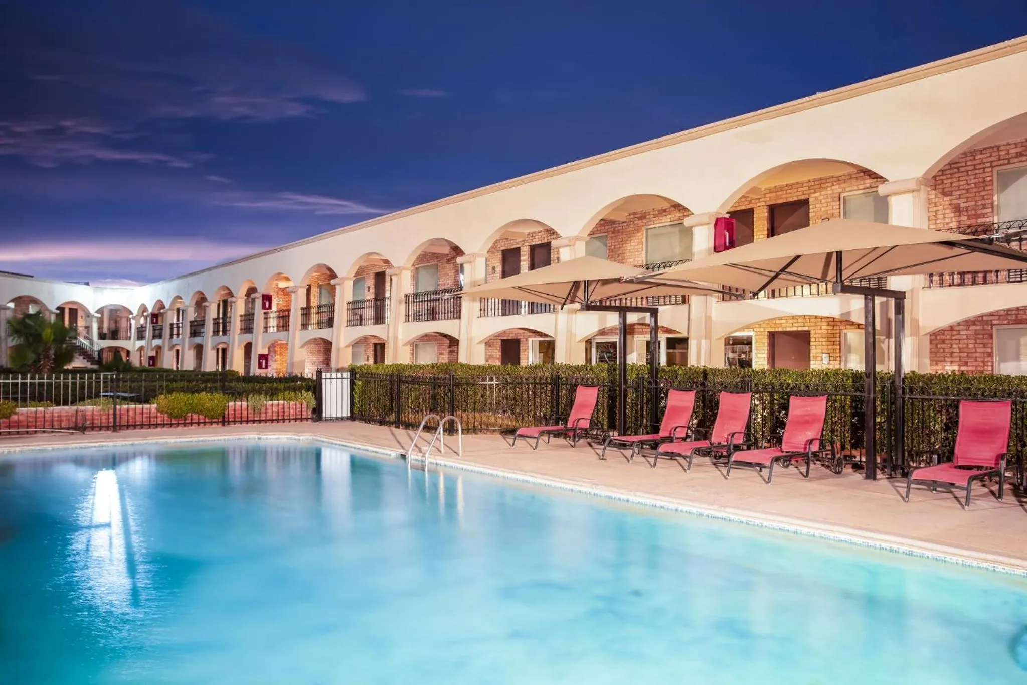 Swimming pool in Gamma Ciudad Juarez