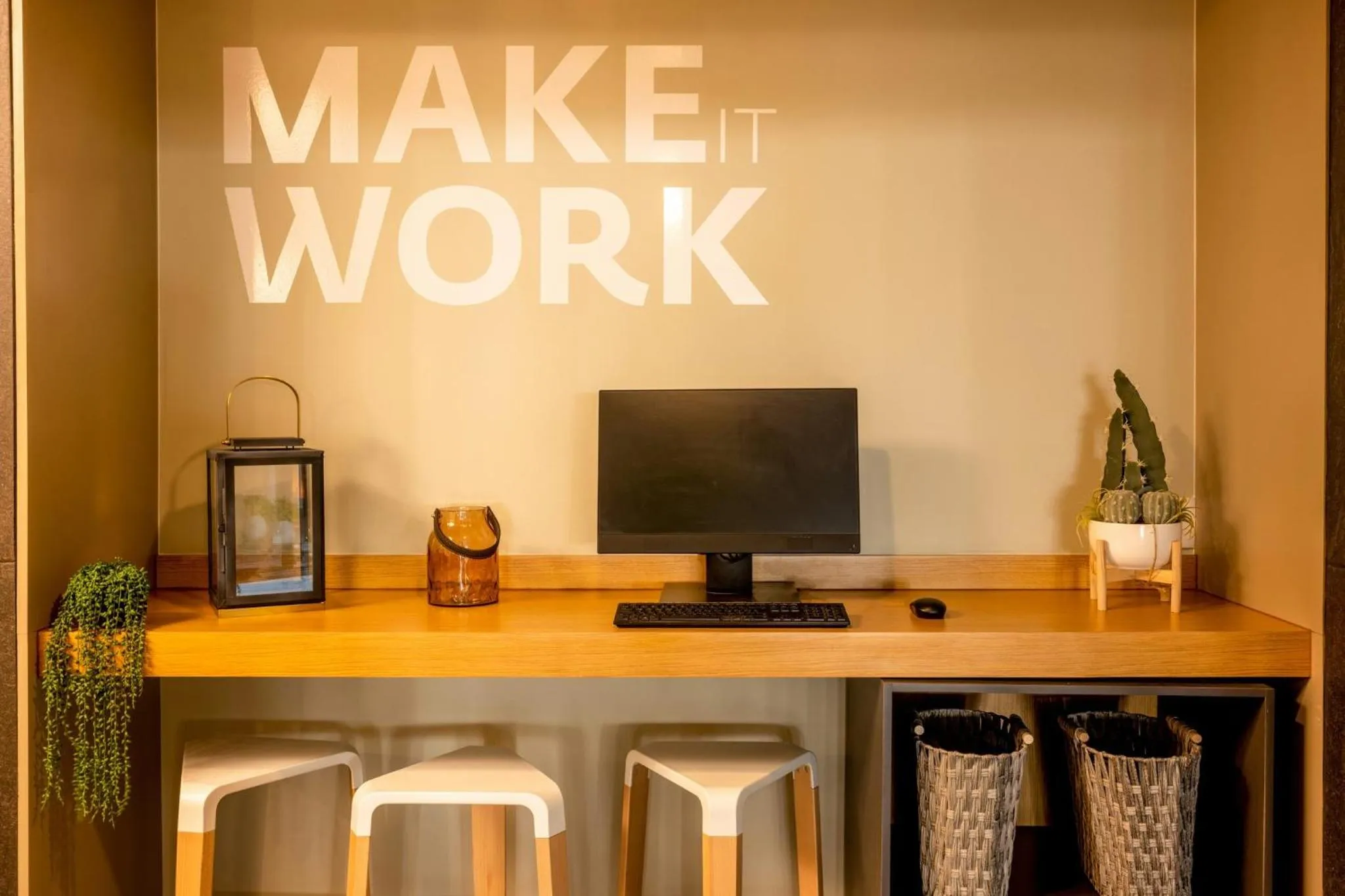 Business facilities in Gamma Ciudad Juarez