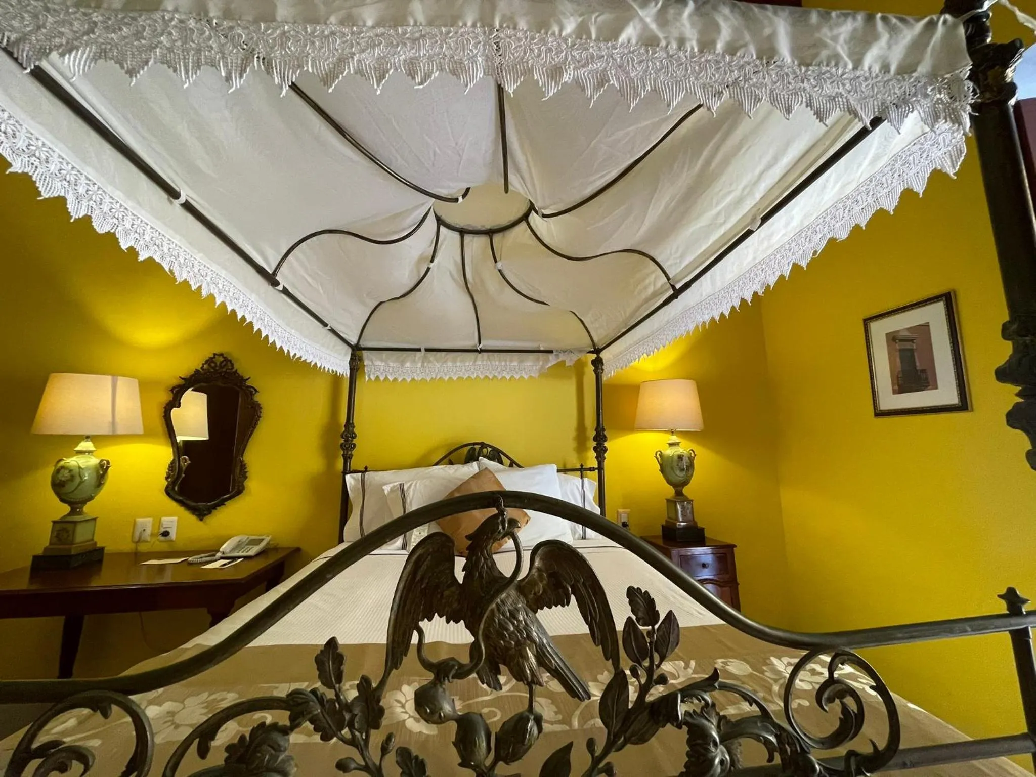 Bed in Hotel Boutique Casa Don Gustavo, Campeche