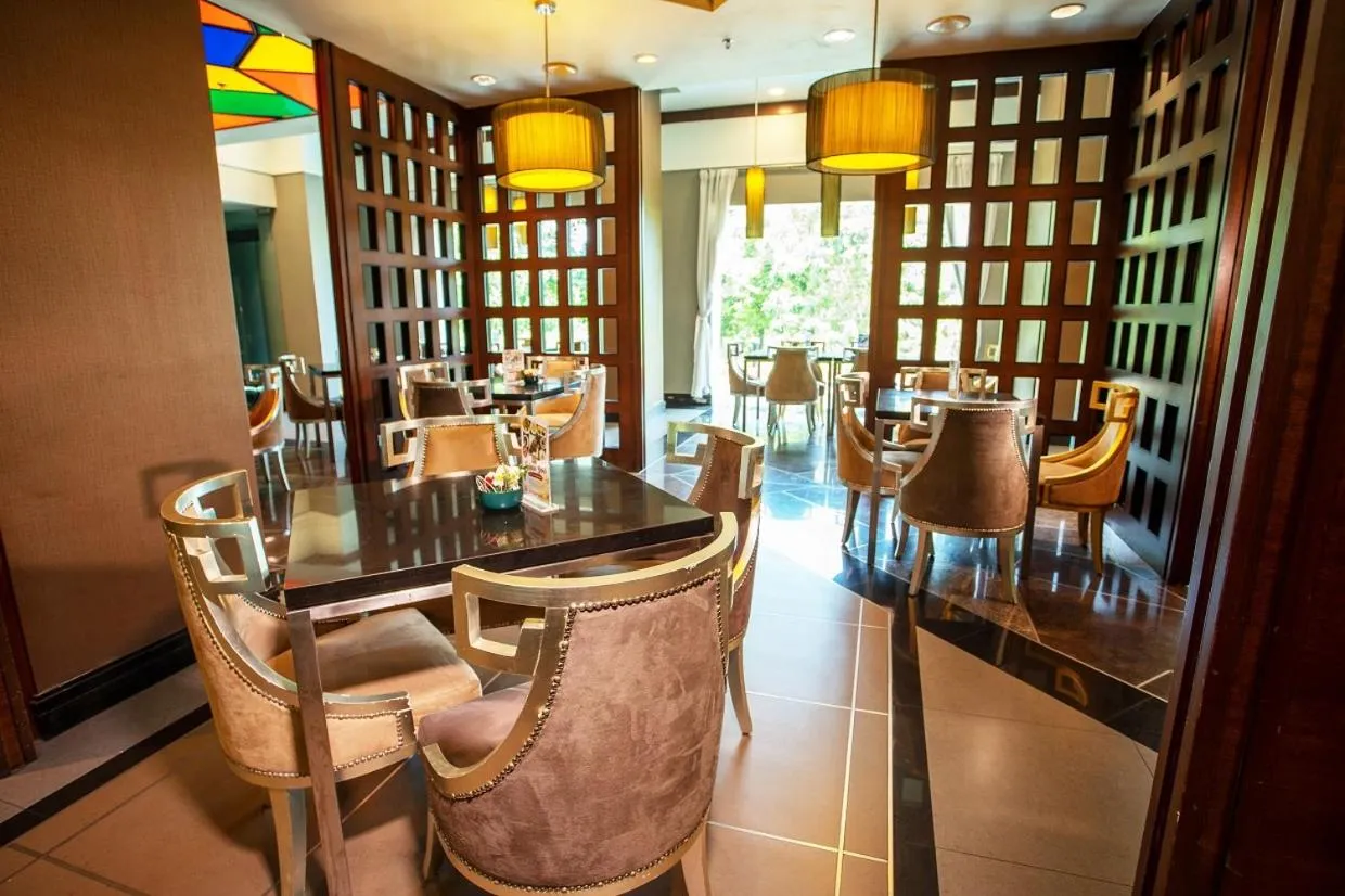 Restaurant/places to eat in Nilai Springs Resort Hotel