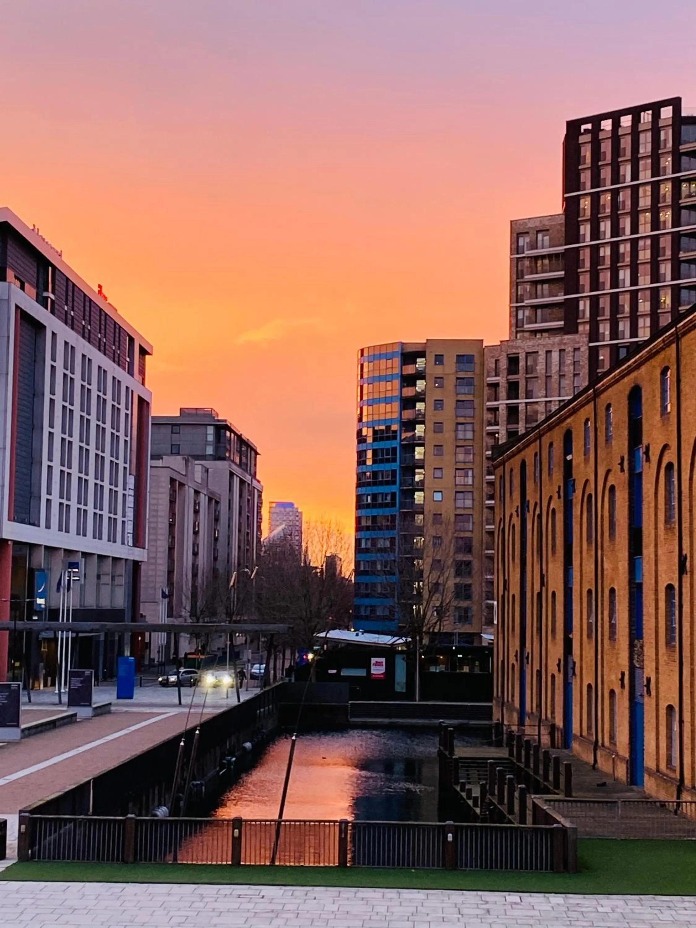 Neighbourhood in Apartment 3, Warehouse K