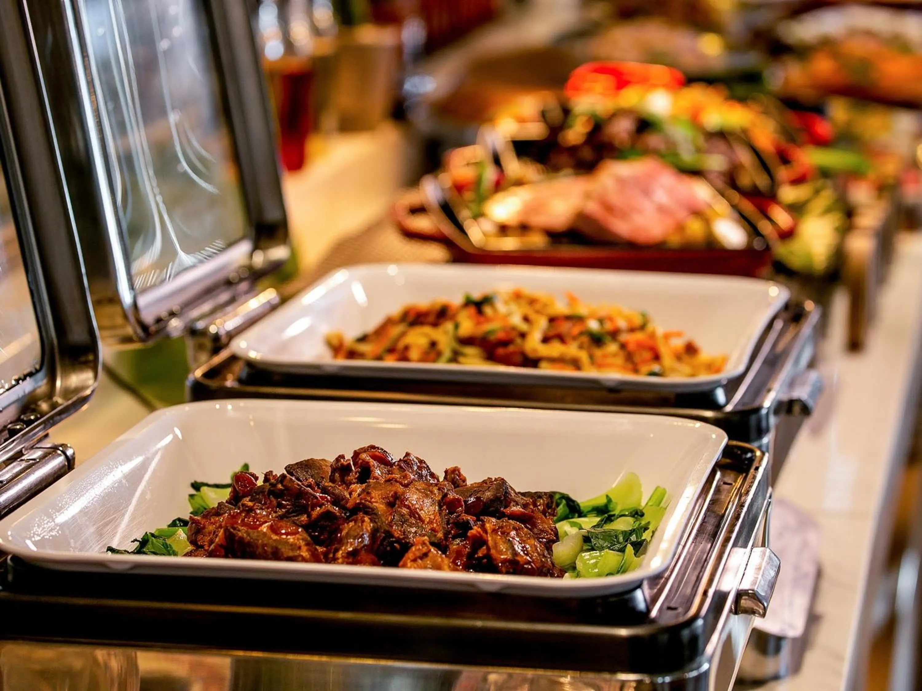 Dinner in Oriental Hotel Okinawa Resort & Spa