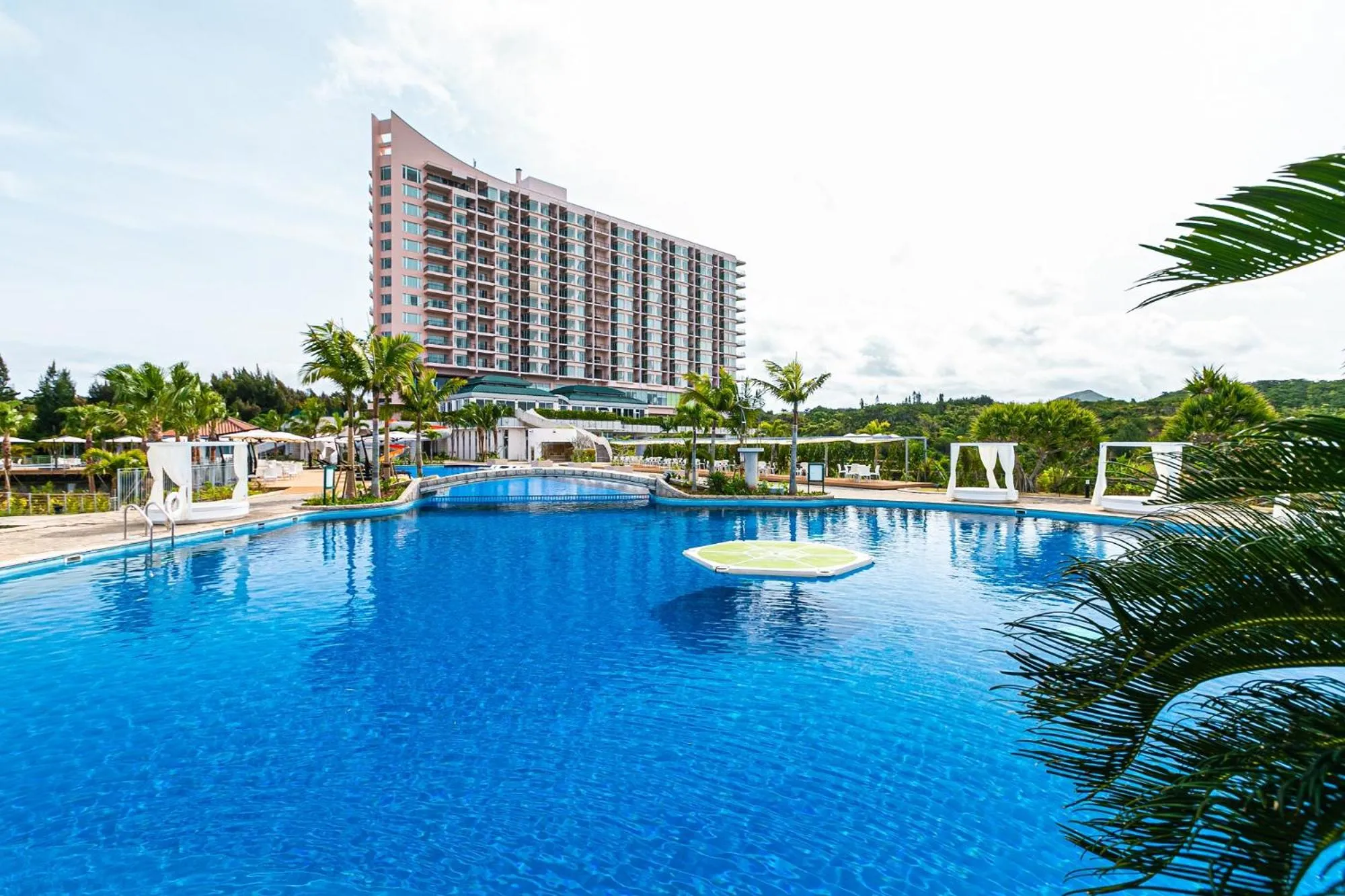 Property building in Oriental Hotel Okinawa Resort & Spa