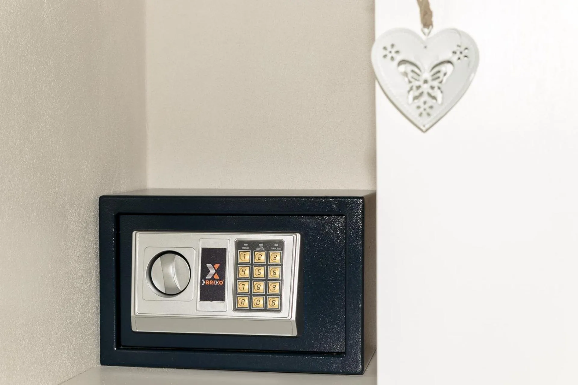 safe in Torres Suite