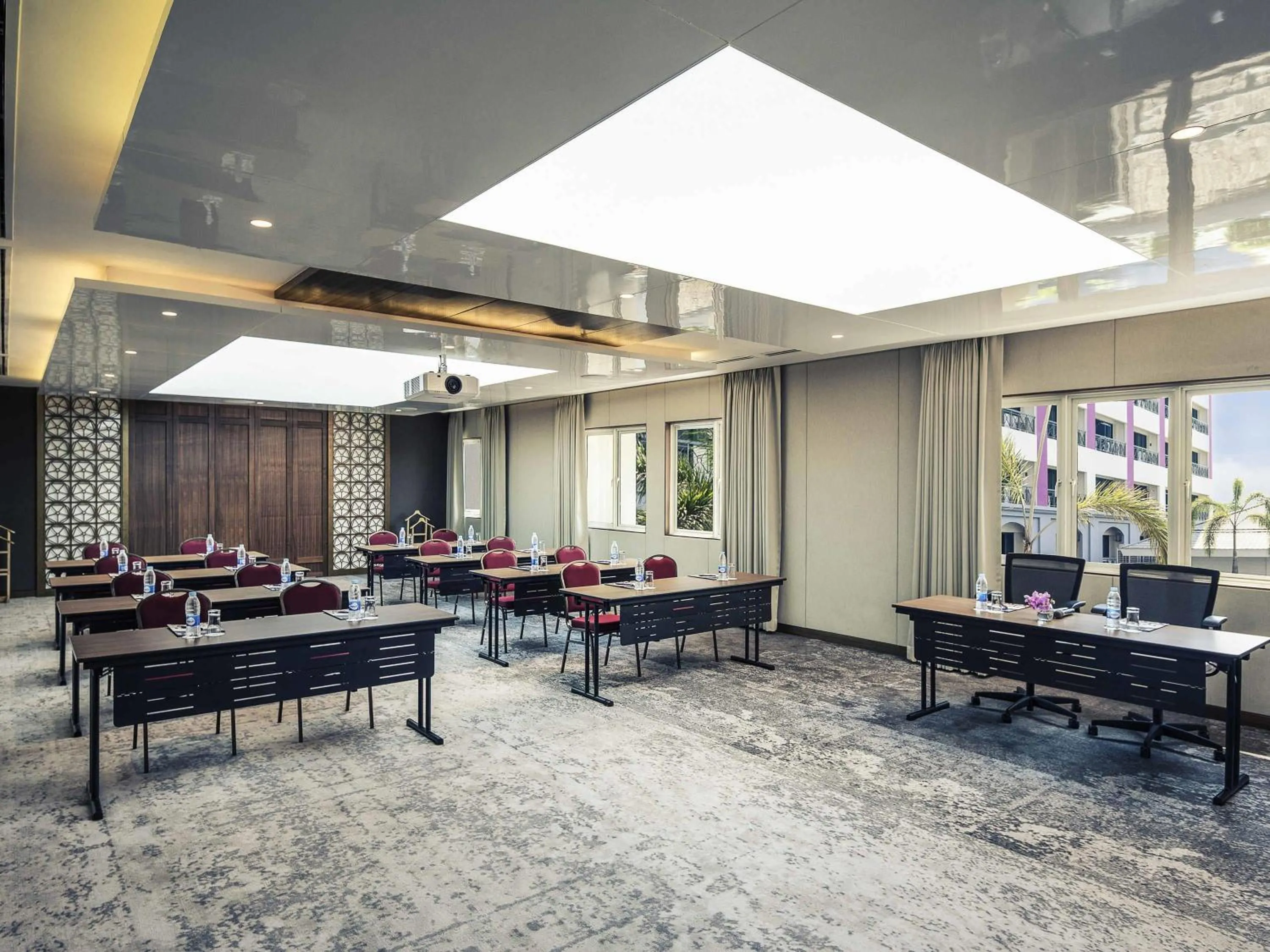 Meeting/conference room in Mercure Yangon Kaba Aye