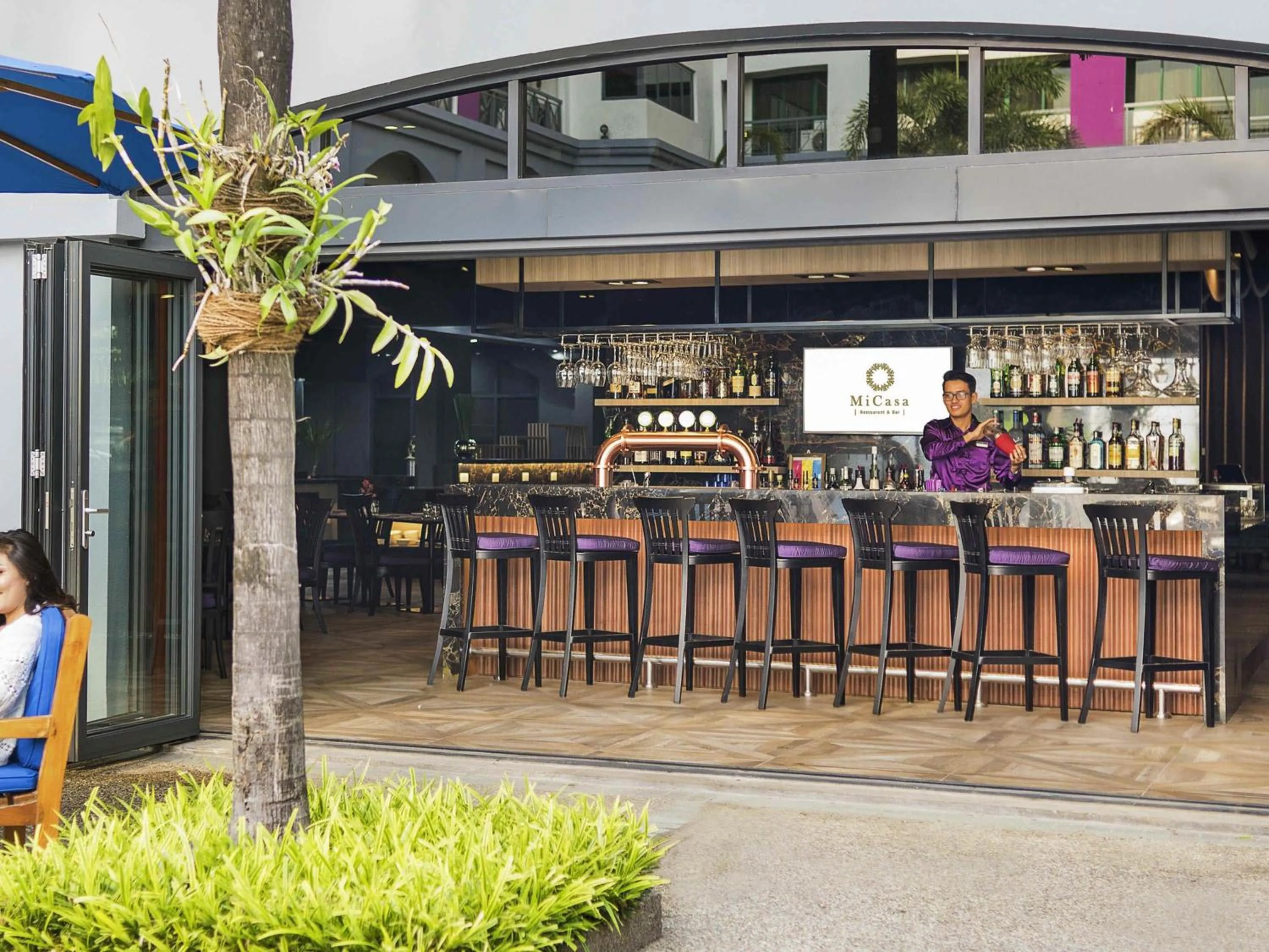 Lounge or bar in Mercure Yangon Kaba Aye