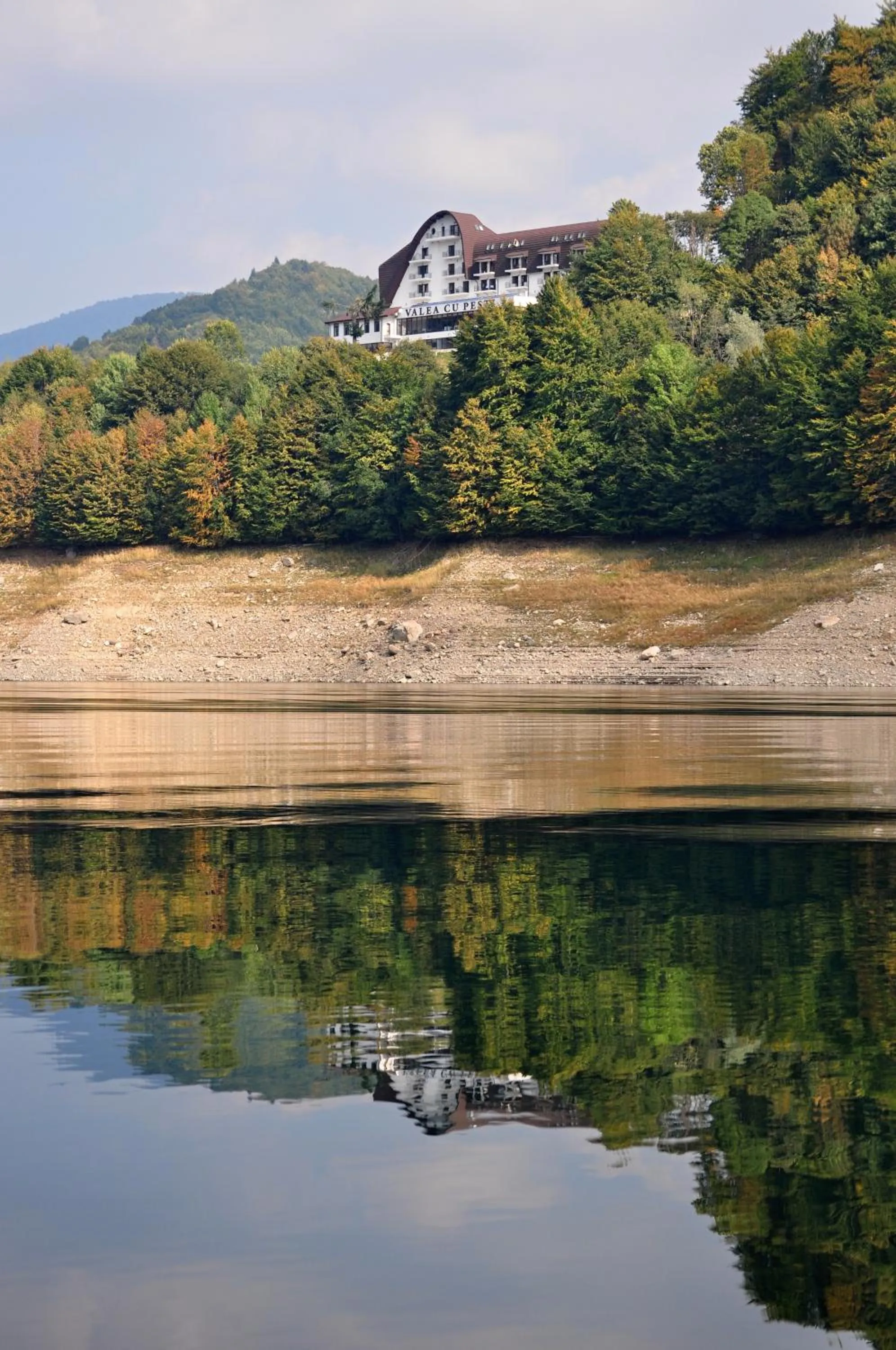 Property building in Hotel Valea cu Pesti