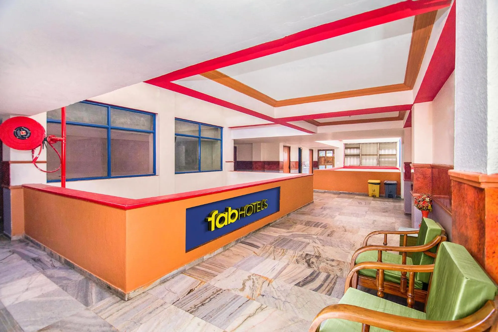Lobby or reception in FabExpress Picnic Plaza Mylapore