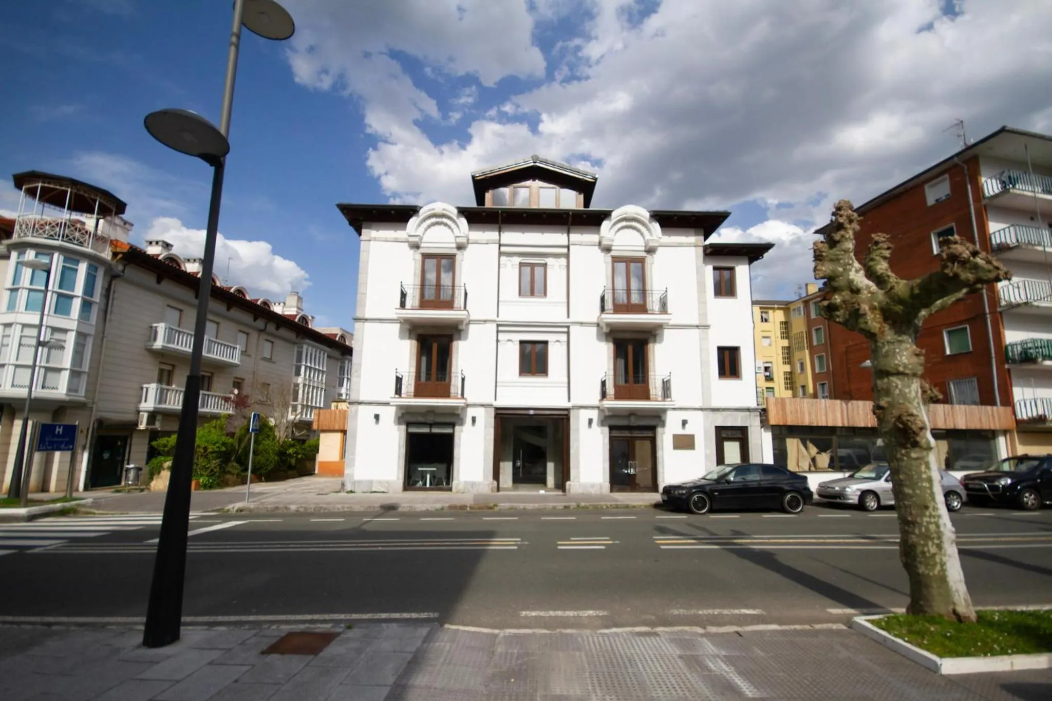 Property building in Hotel Río Asón