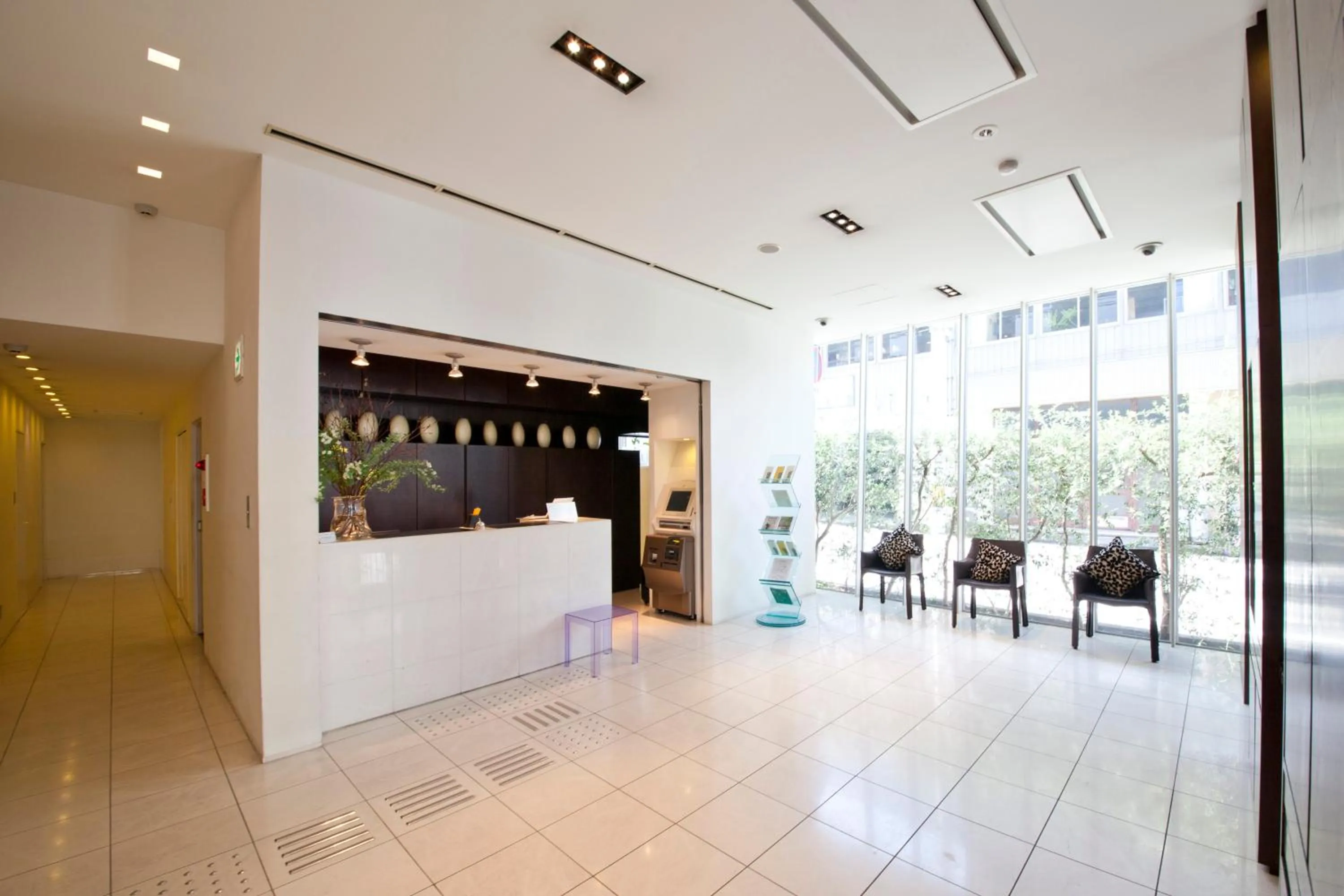 Day in 7 Days Hotel Plus