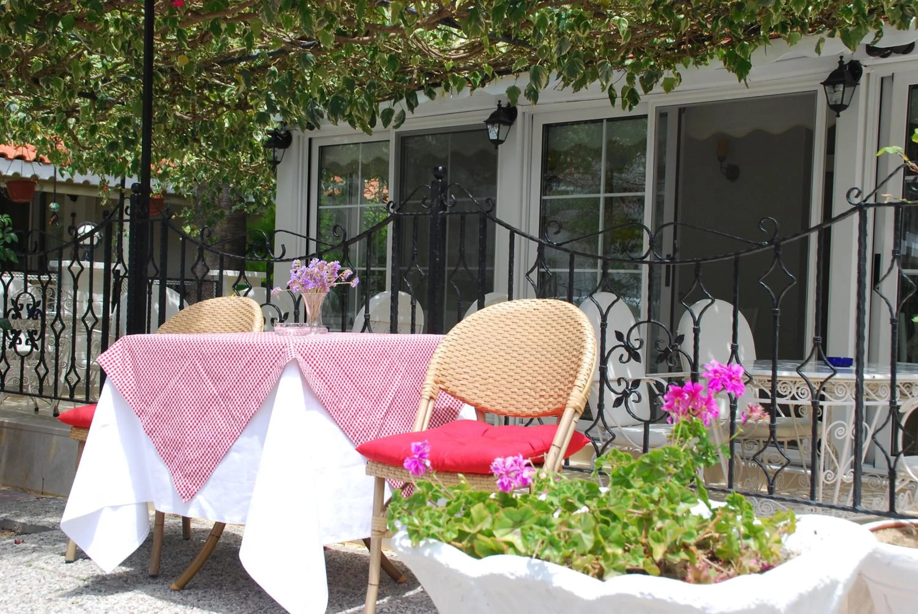 Decorative detail in Melaike Hotel