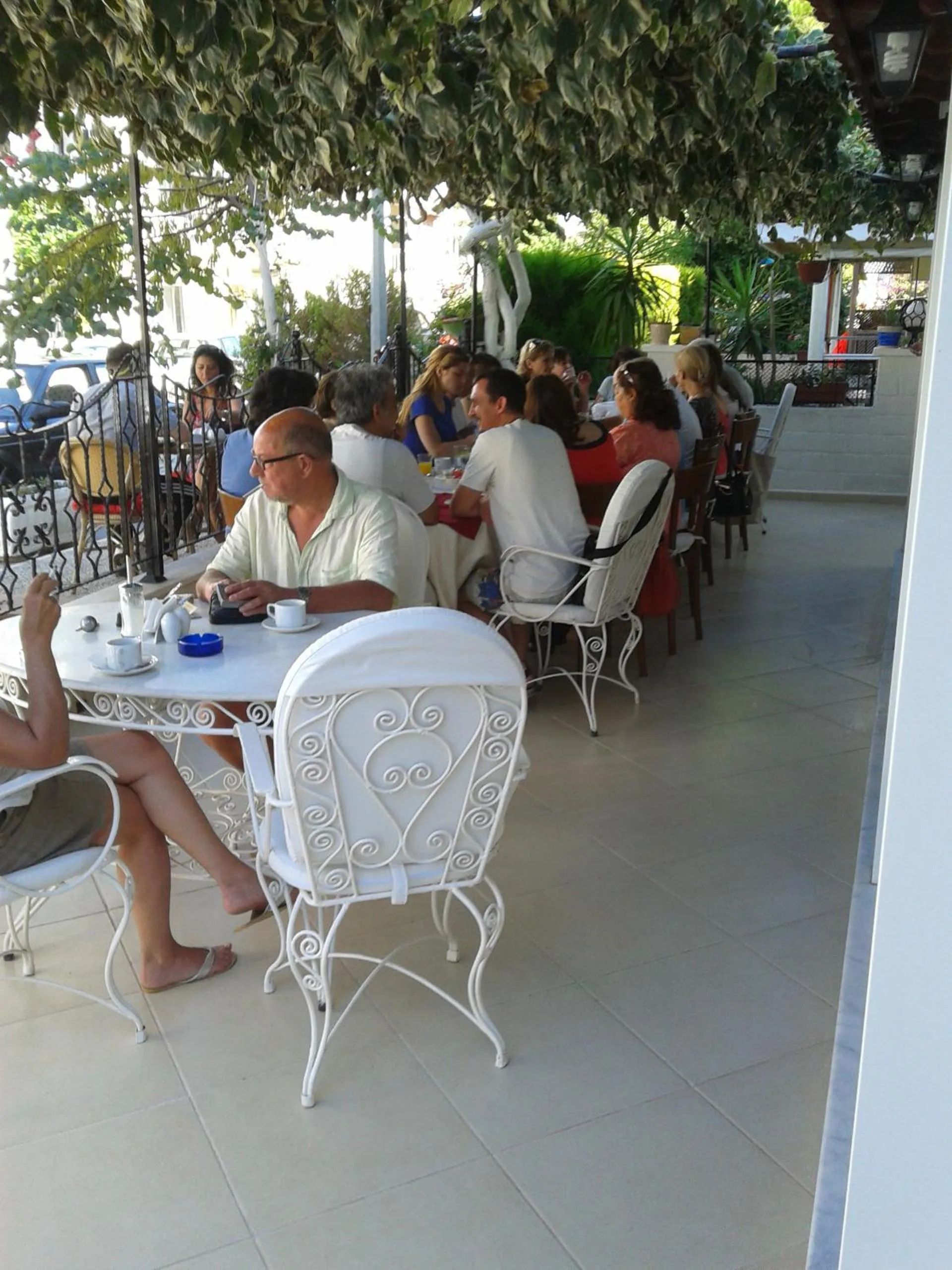 group of guests in Melaike Hotel