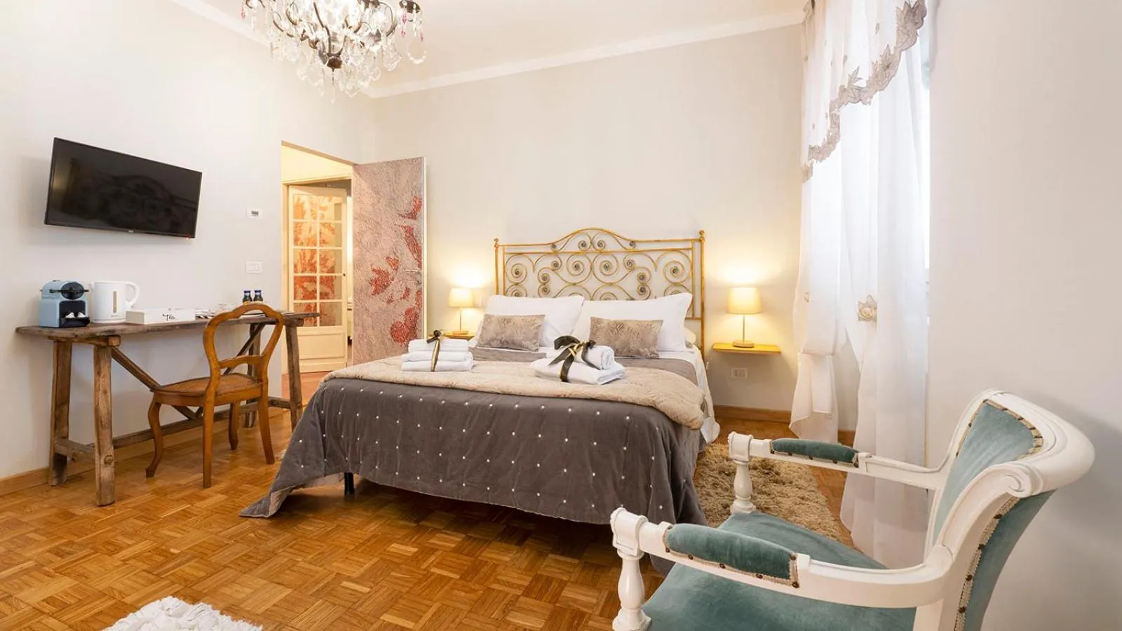 Bed in Residence Briona