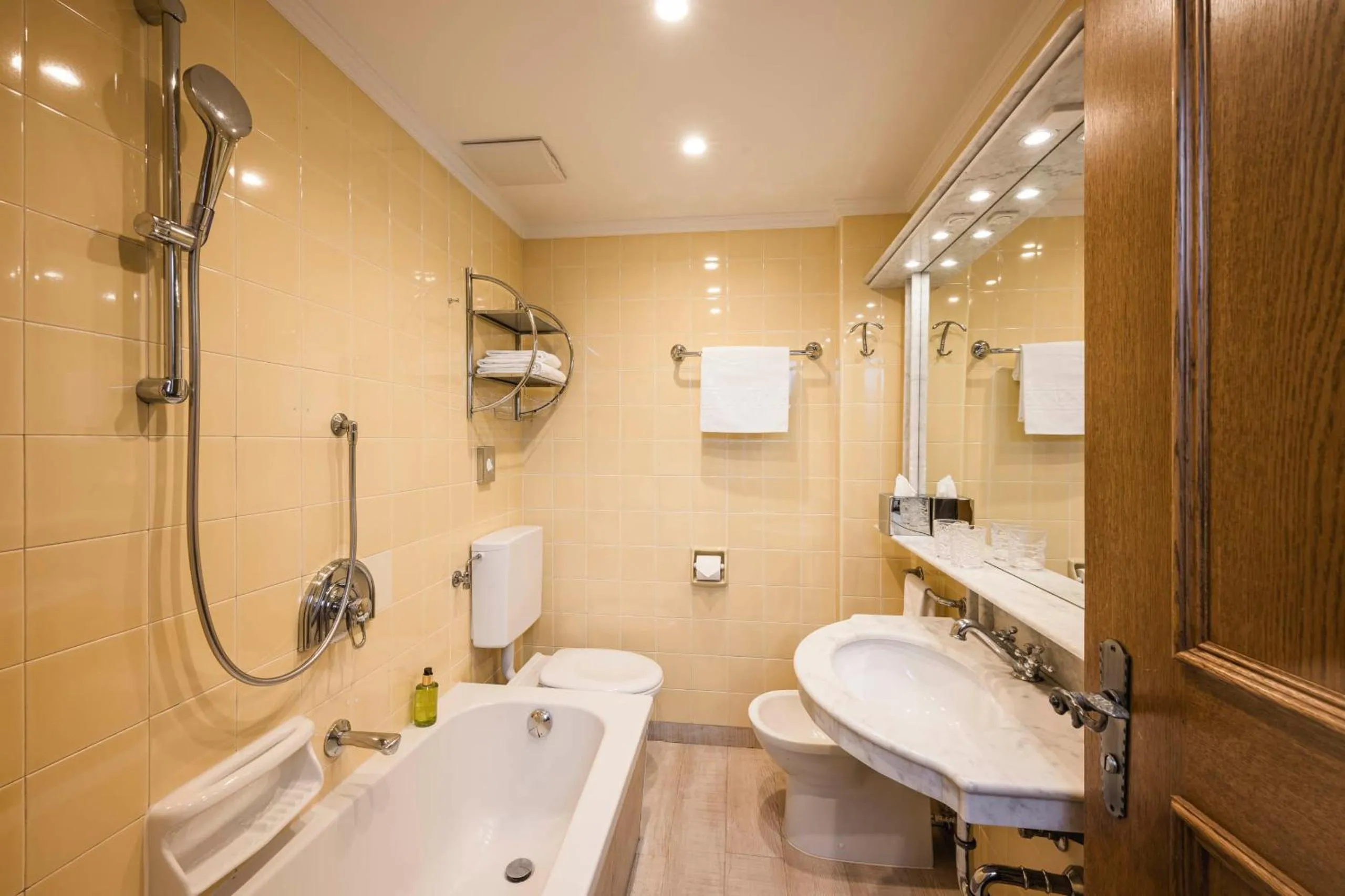 Bathroom in Hotel Cavallino D'Oro Bed&Breakfast