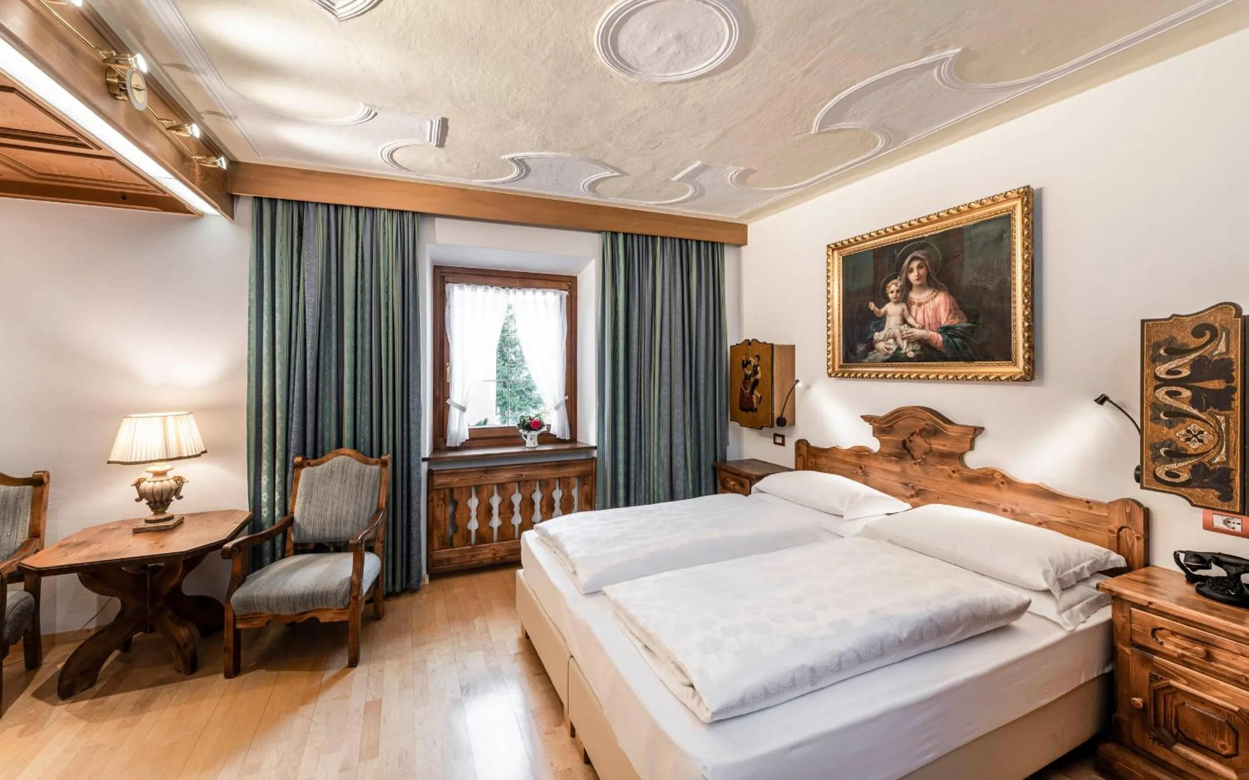 Photo of the whole room, Bed in Hotel Cavallino D'Oro Bed&Breakfast